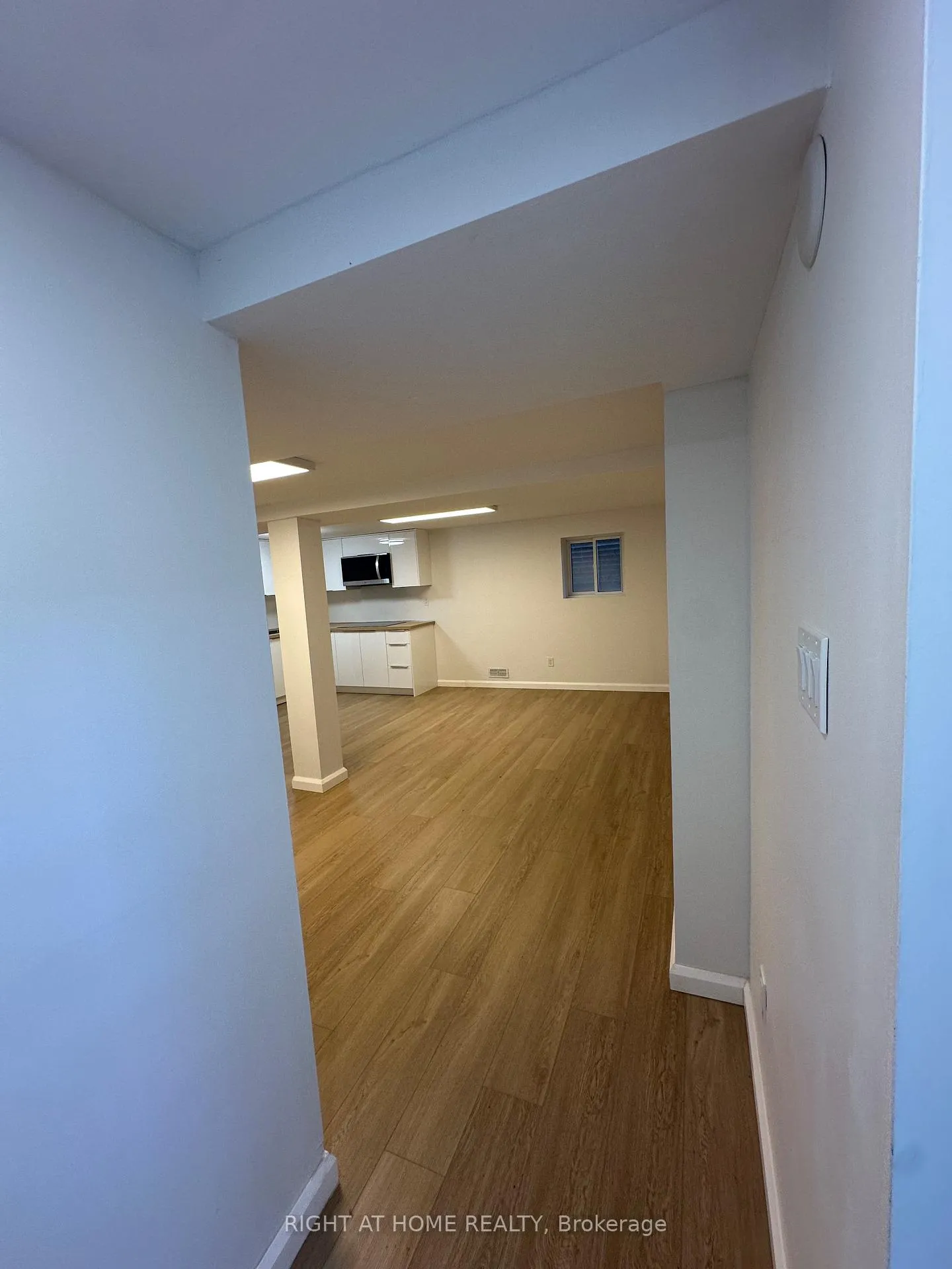 Photo 5 of Unit Basement, 63 Innisbrook Crescent, Markham, Aileen-Willowbrook — HOMEH