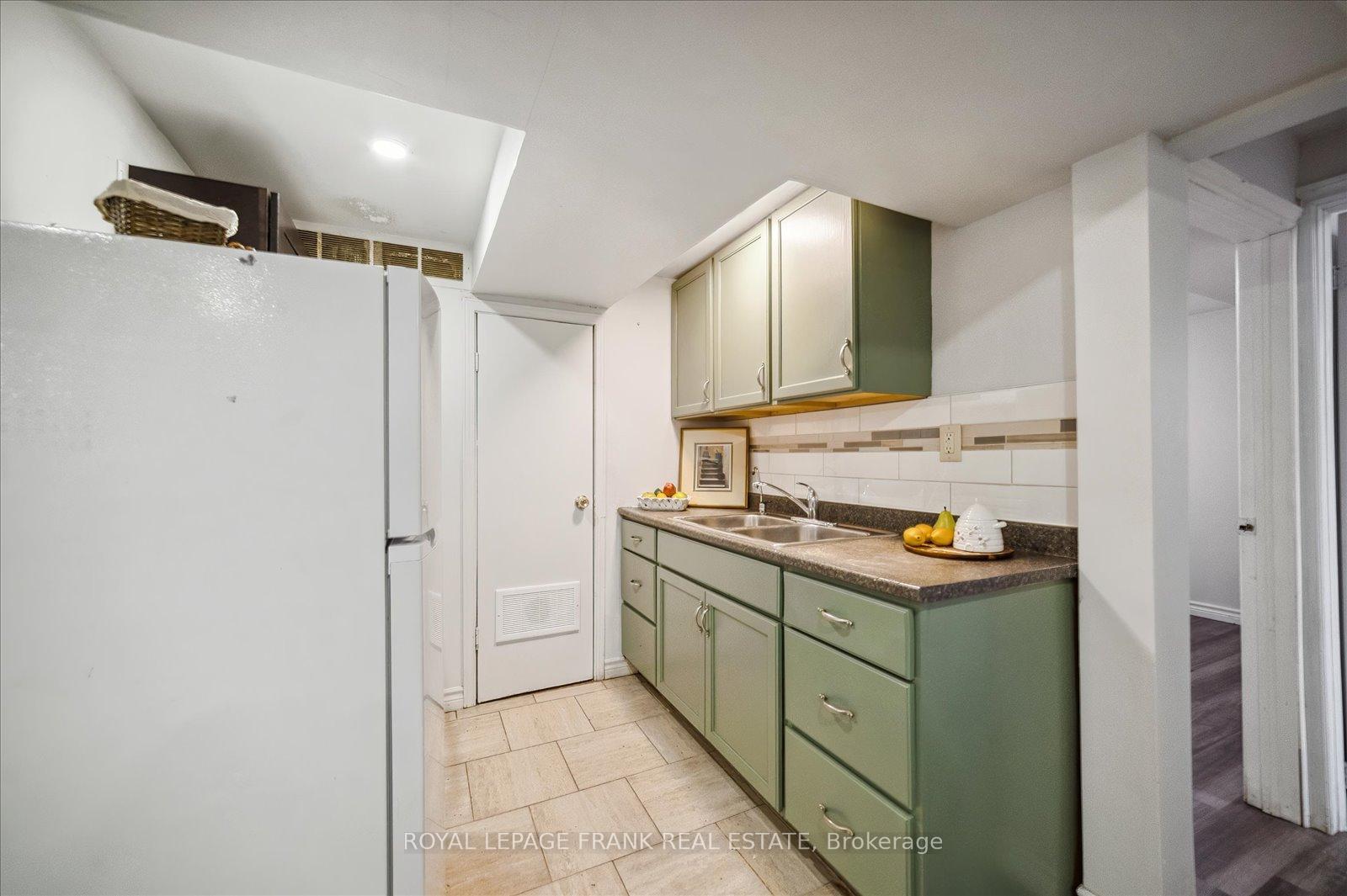 Photo 36 of 334 Pine Avenue, Oshawa, Vanier — HOMEH