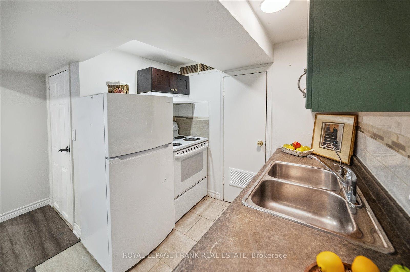 Photo 37 of 334 Pine Avenue, Oshawa, Vanier — HOMEH