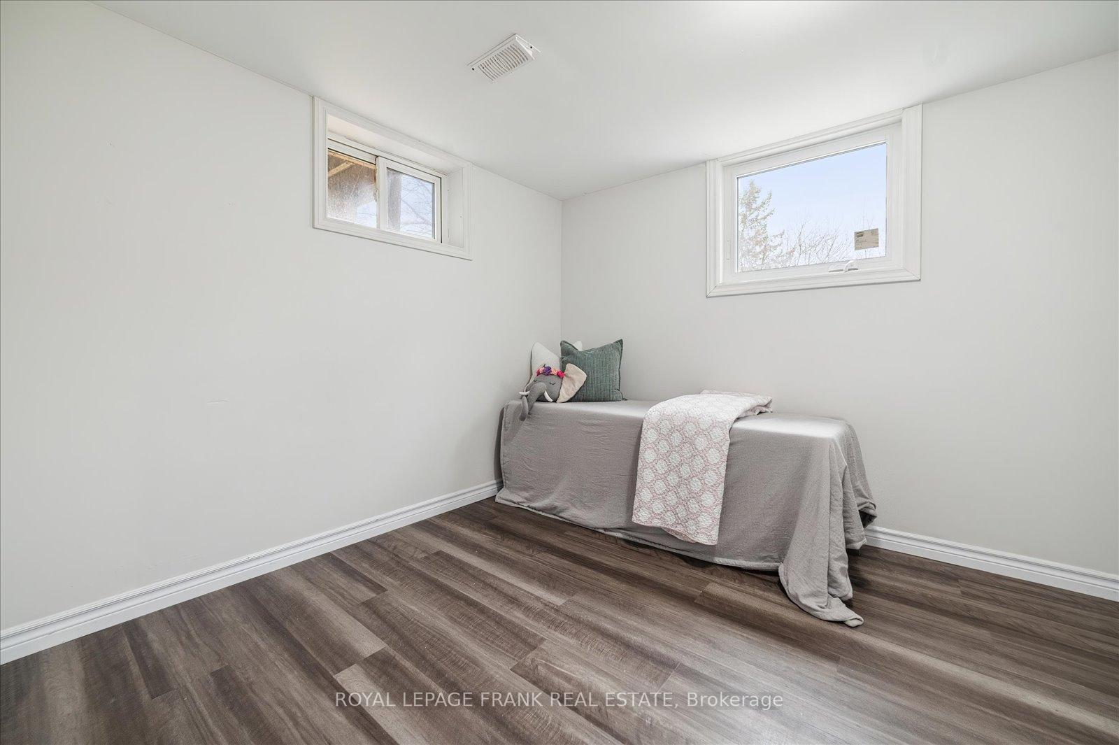 Photo 42 of 334 Pine Avenue, Oshawa, Vanier — HOMEH