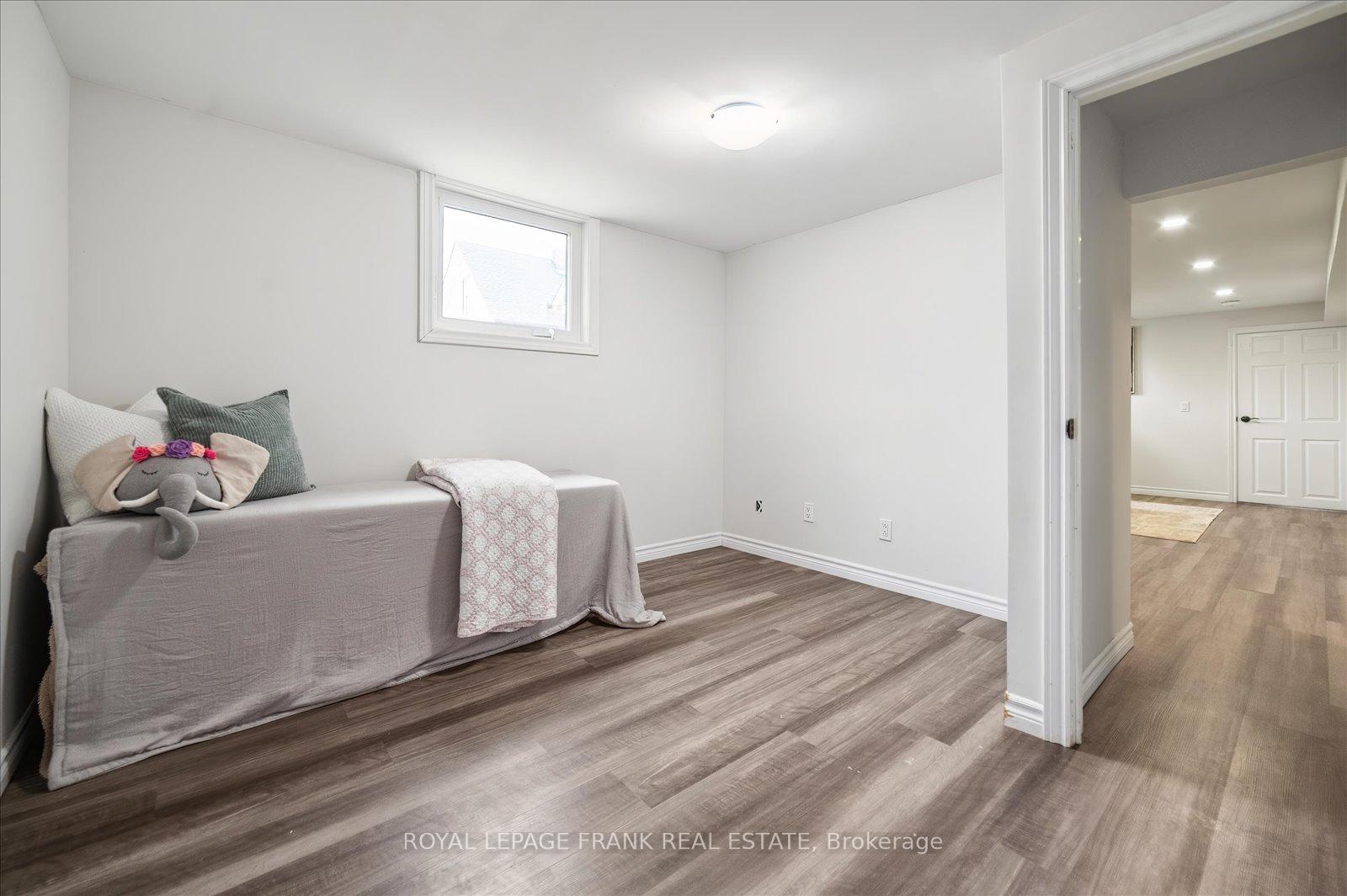 Photo 43 of 334 Pine Avenue, Oshawa, Vanier — HOMEH