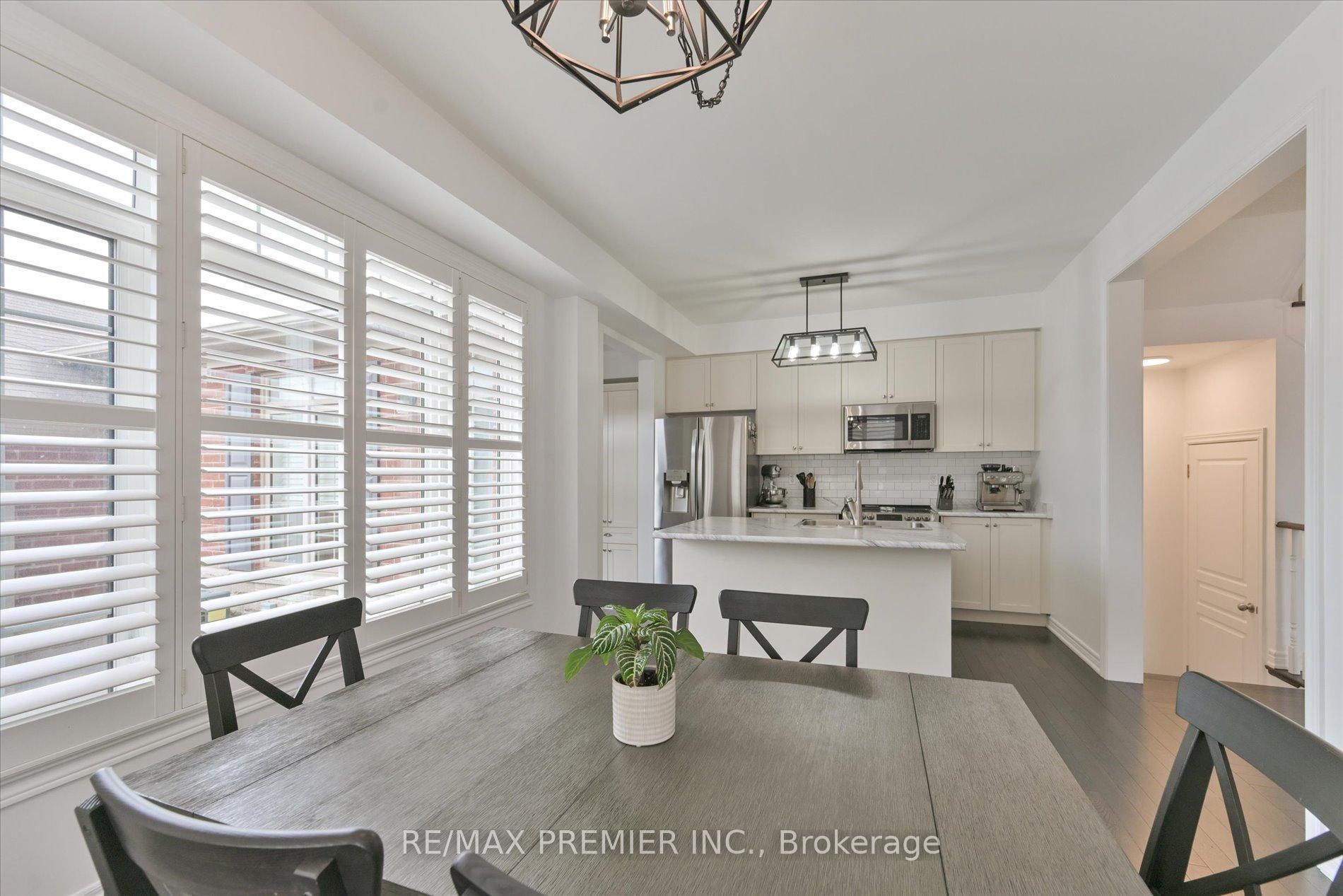 Photo 14 of 111 East's Corners Boulevard, Vaughan, Kleinburg — HOMEH