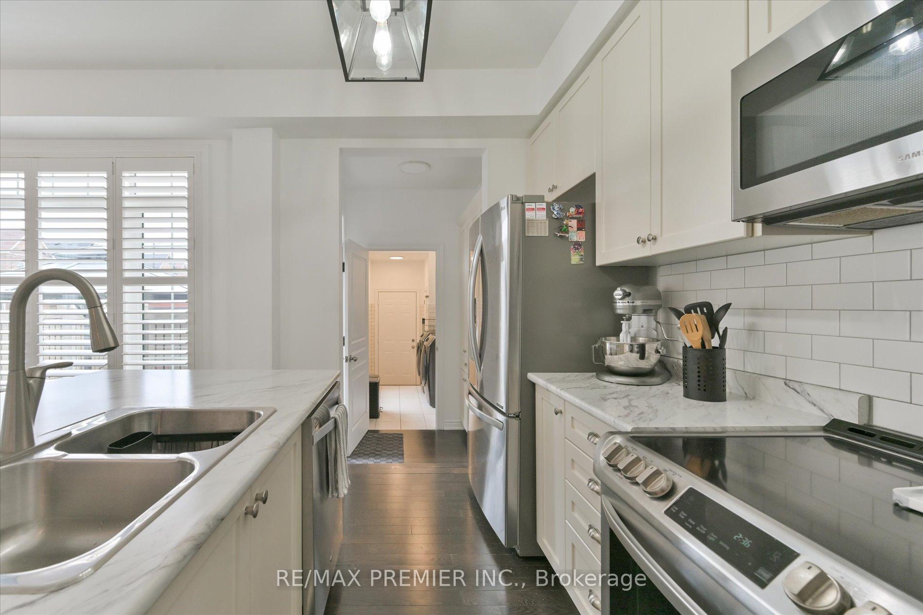 Photo 16 of 111 East's Corners Boulevard, Vaughan, Kleinburg — HOMEH