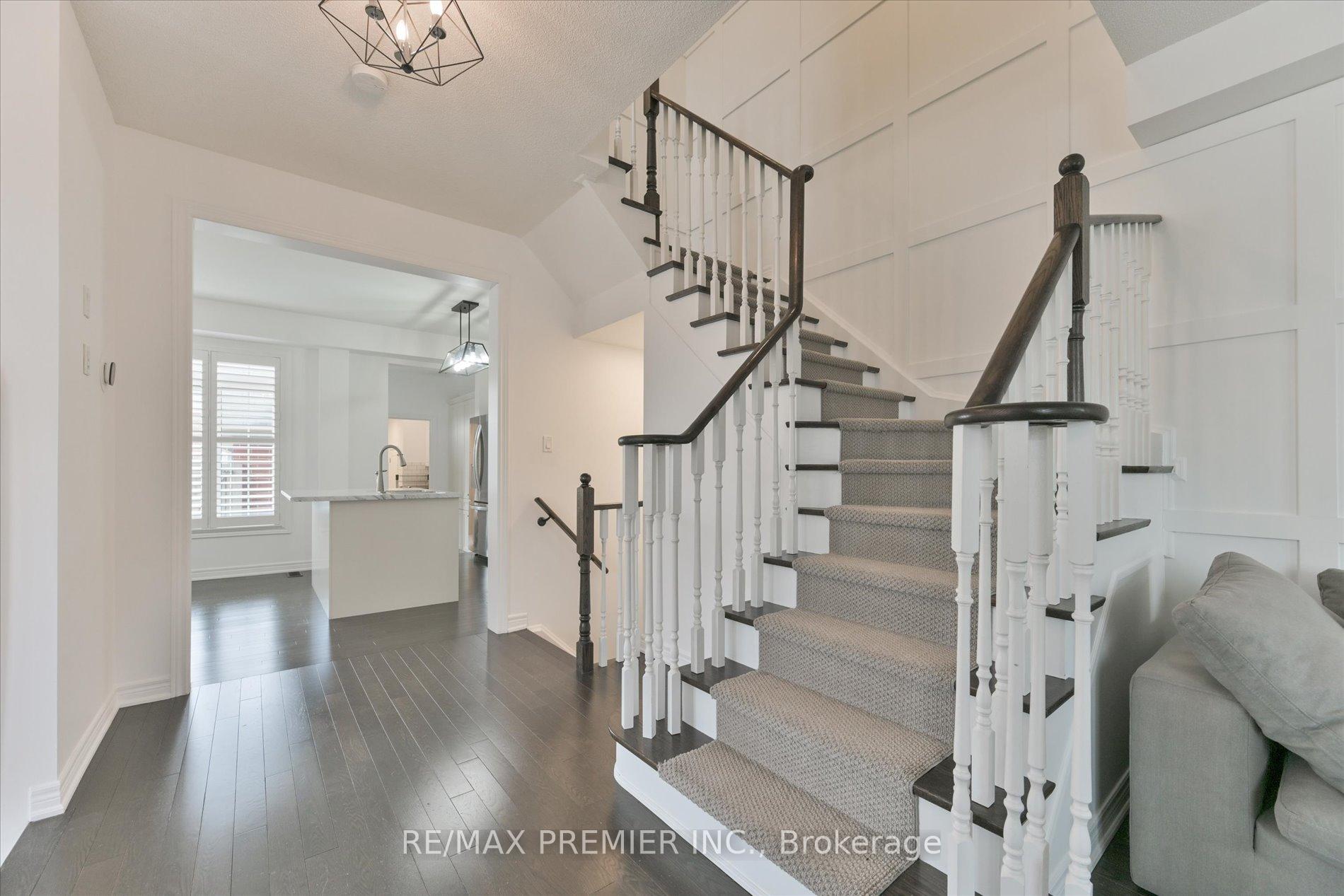 Photo 19 of 111 East's Corners Boulevard, Vaughan, Kleinburg — HOMEH