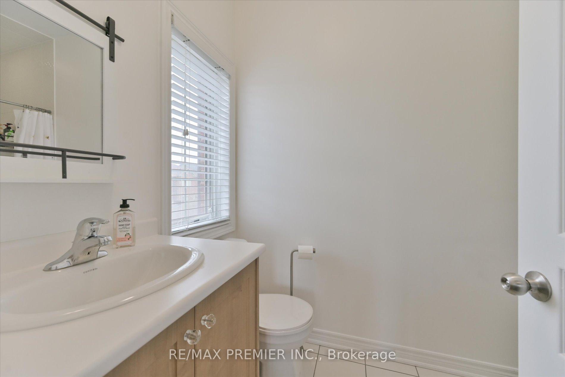 Photo 24 of 111 East's Corners Boulevard, Vaughan, Kleinburg — HOMEH