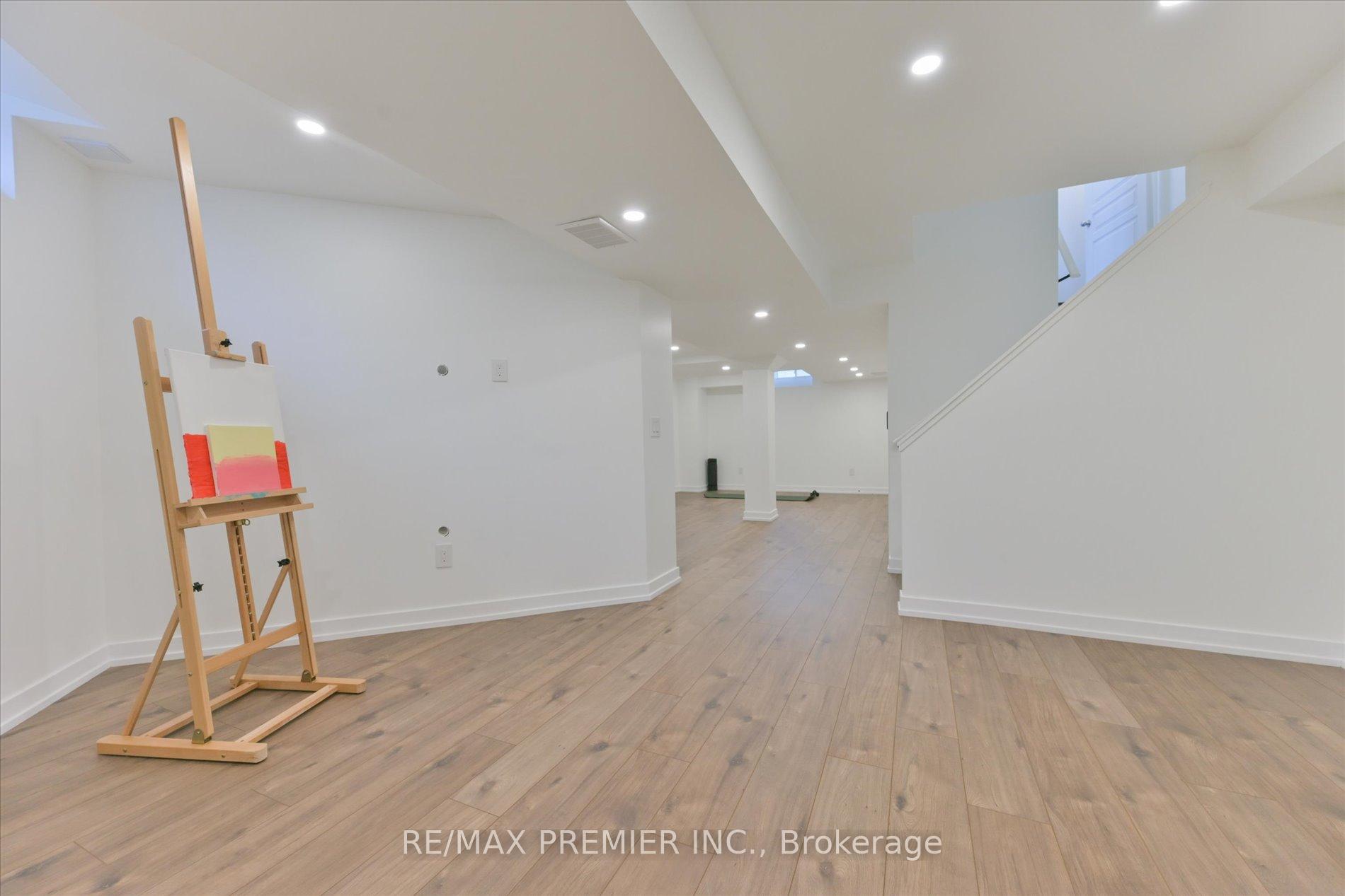 Photo 30 of 111 East's Corners Boulevard, Vaughan, Kleinburg — HOMEH