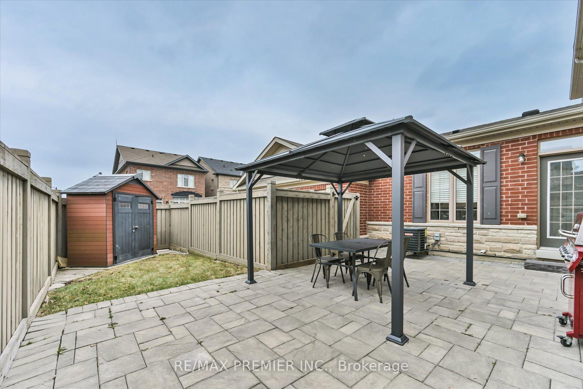 Photo 36 of 111 East's Corners Boulevard, Vaughan, Kleinburg — HOMEH