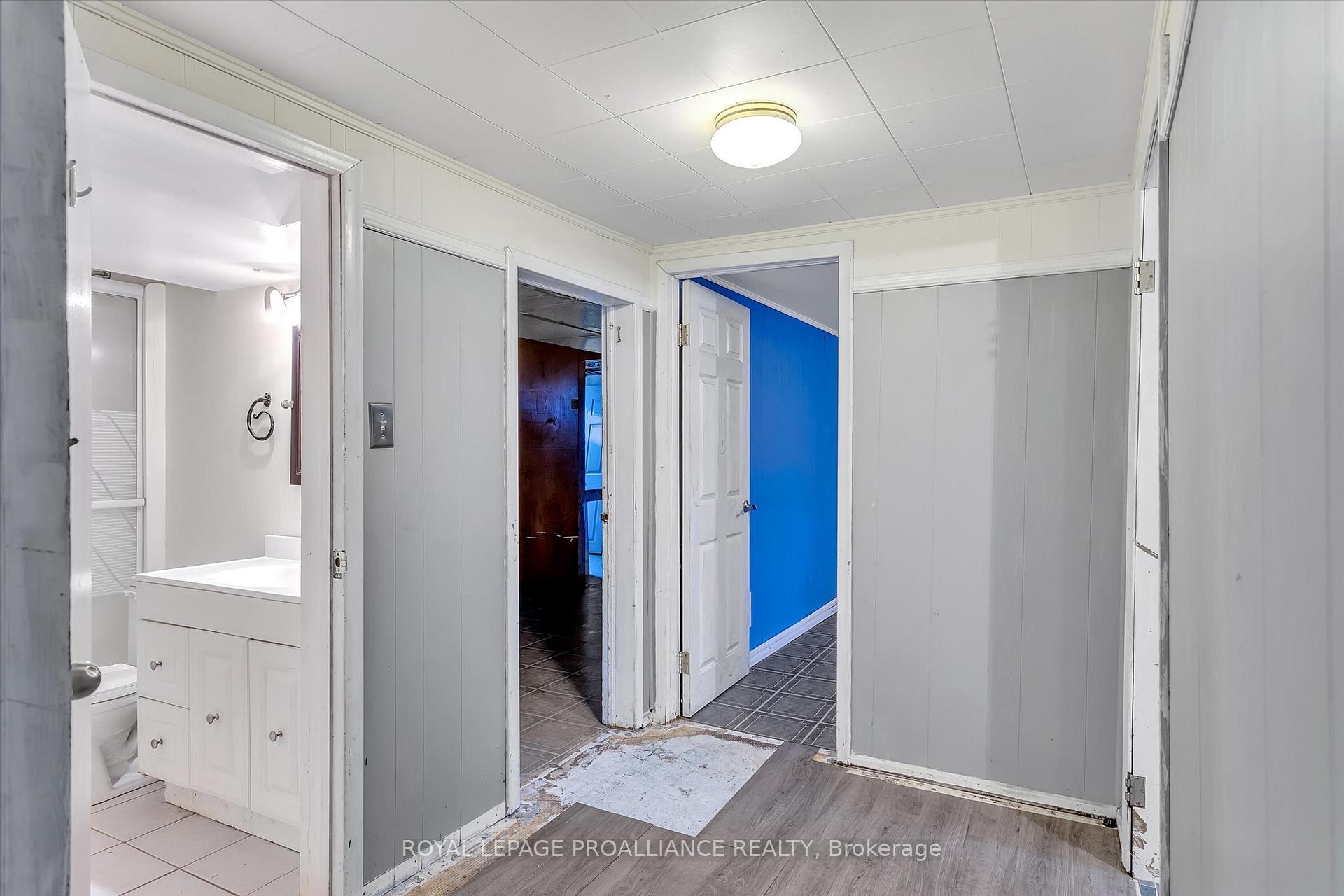 Photo 23 of 1182 Milburn Street, Peterborough, Northcrest Ward 5 — HOMEH