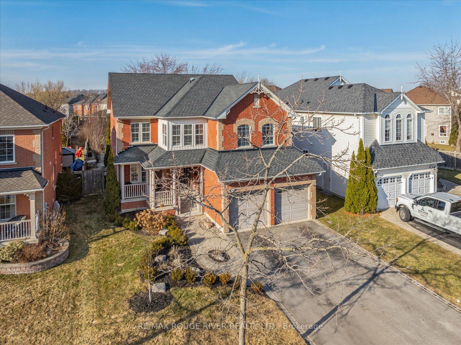 Photo 2 of 56 Hanson Crescent, Whitby, Brooklin — HOMEH
