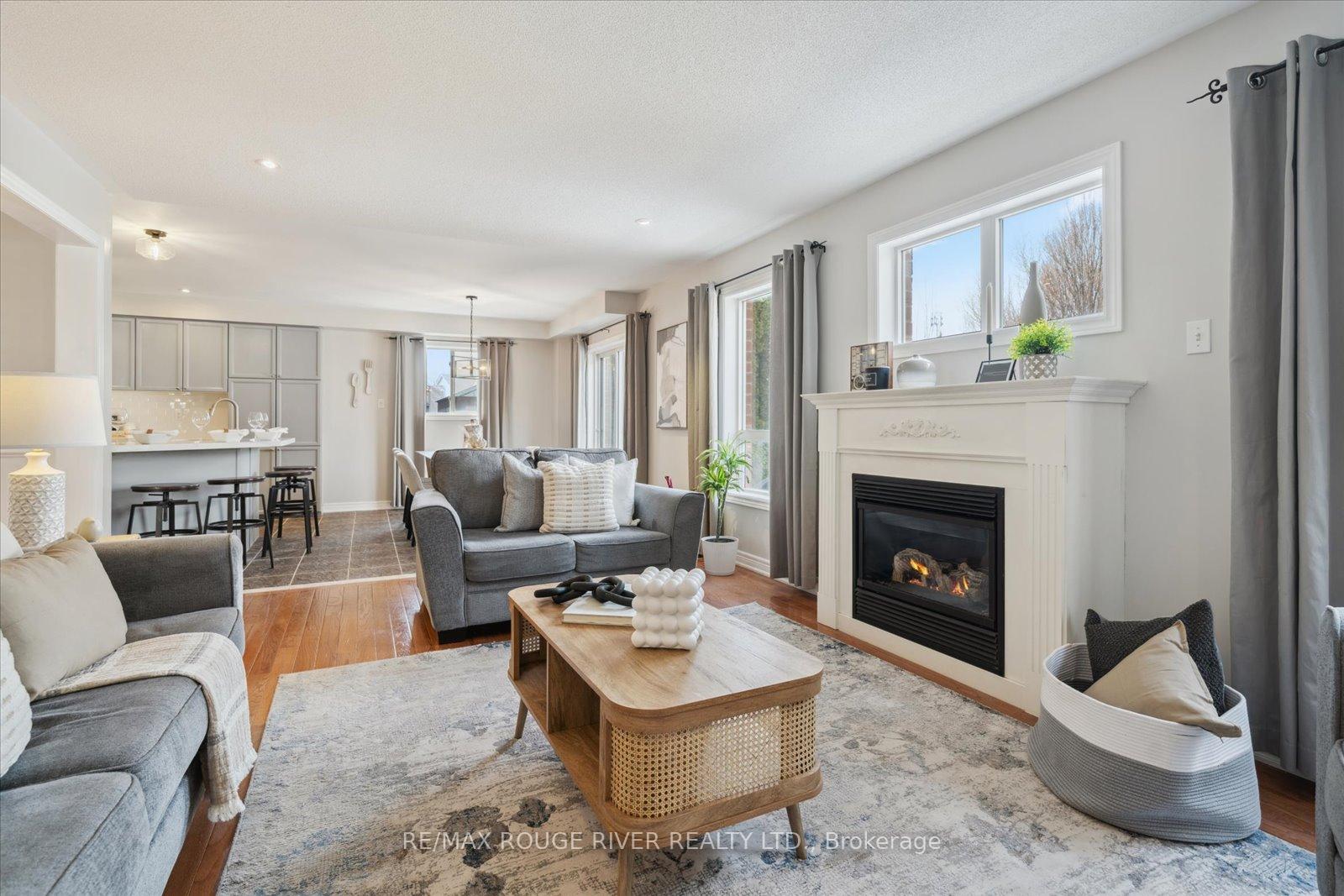 Photo 22 of 56 Hanson Crescent, Whitby, Brooklin — HOMEH