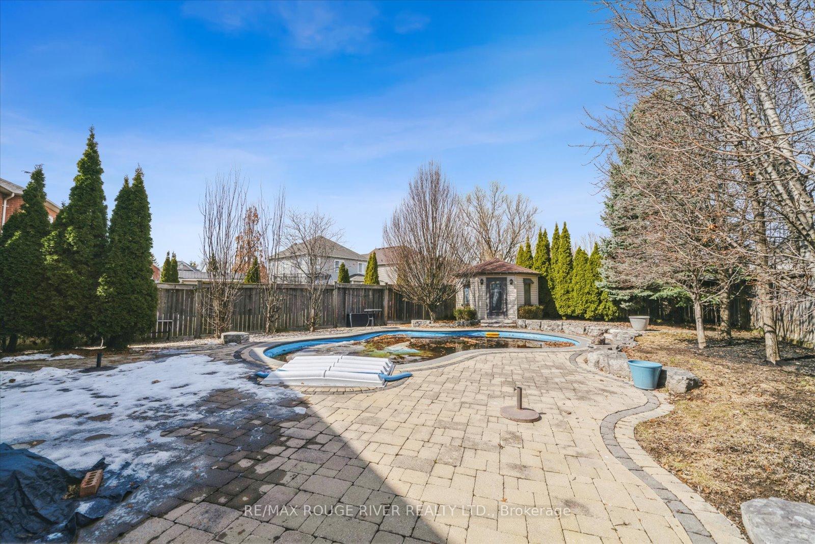 Photo 45 of 56 Hanson Crescent, Whitby, Brooklin — HOMEH
