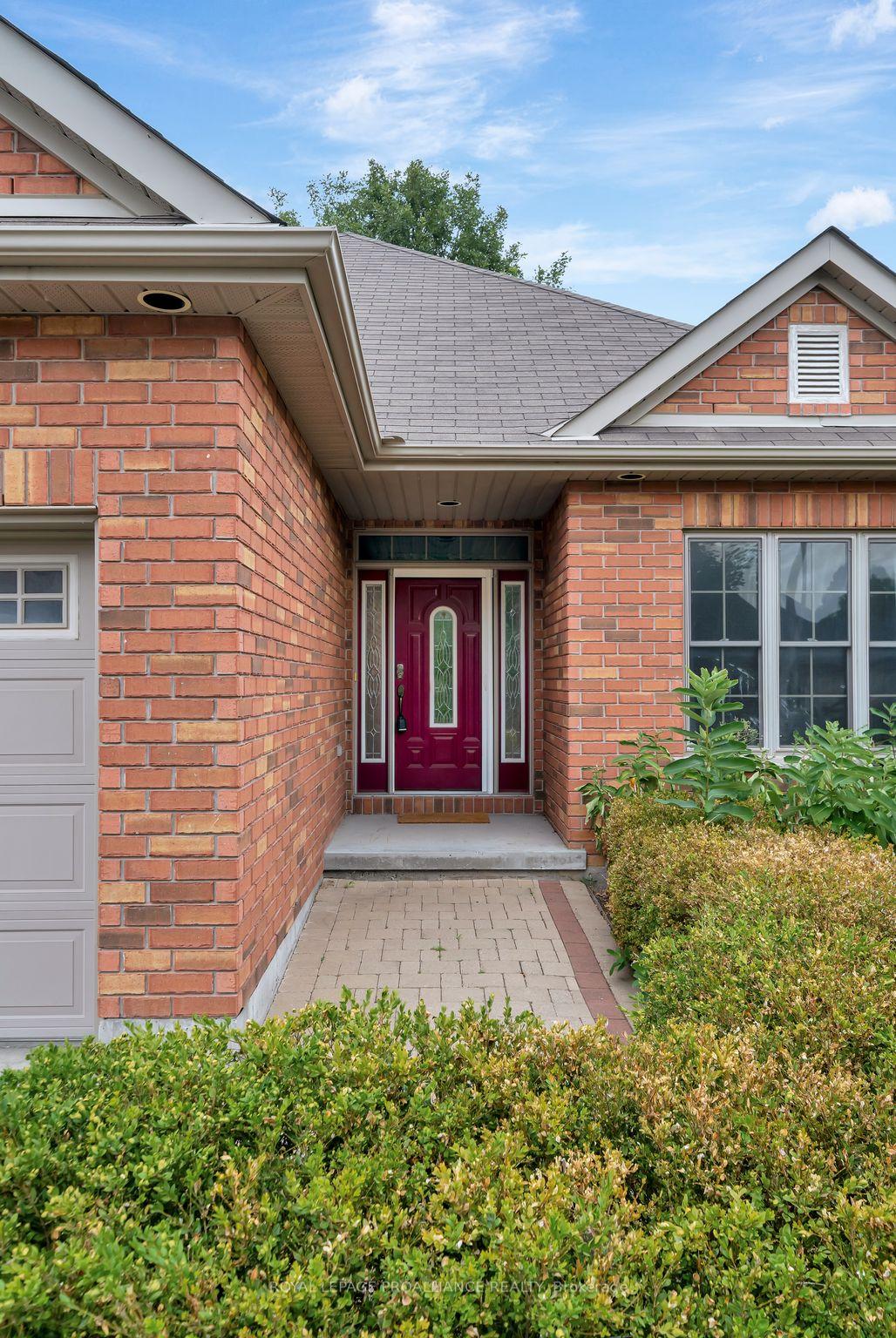 Photo 4 of 17 Gavey Street, Belleville, Thurlow Ward — HOMEH