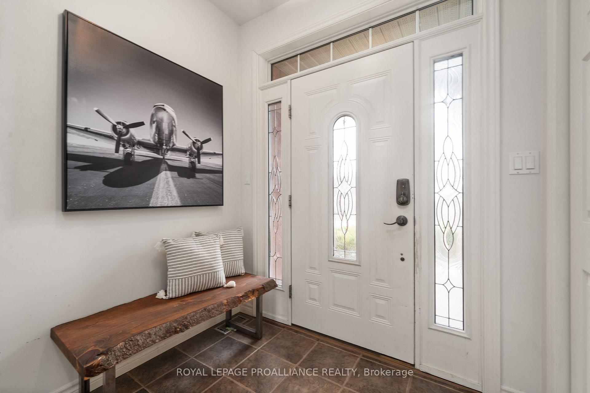 Photo 5 of 17 Gavey Street, Belleville, Thurlow Ward — HOMEH