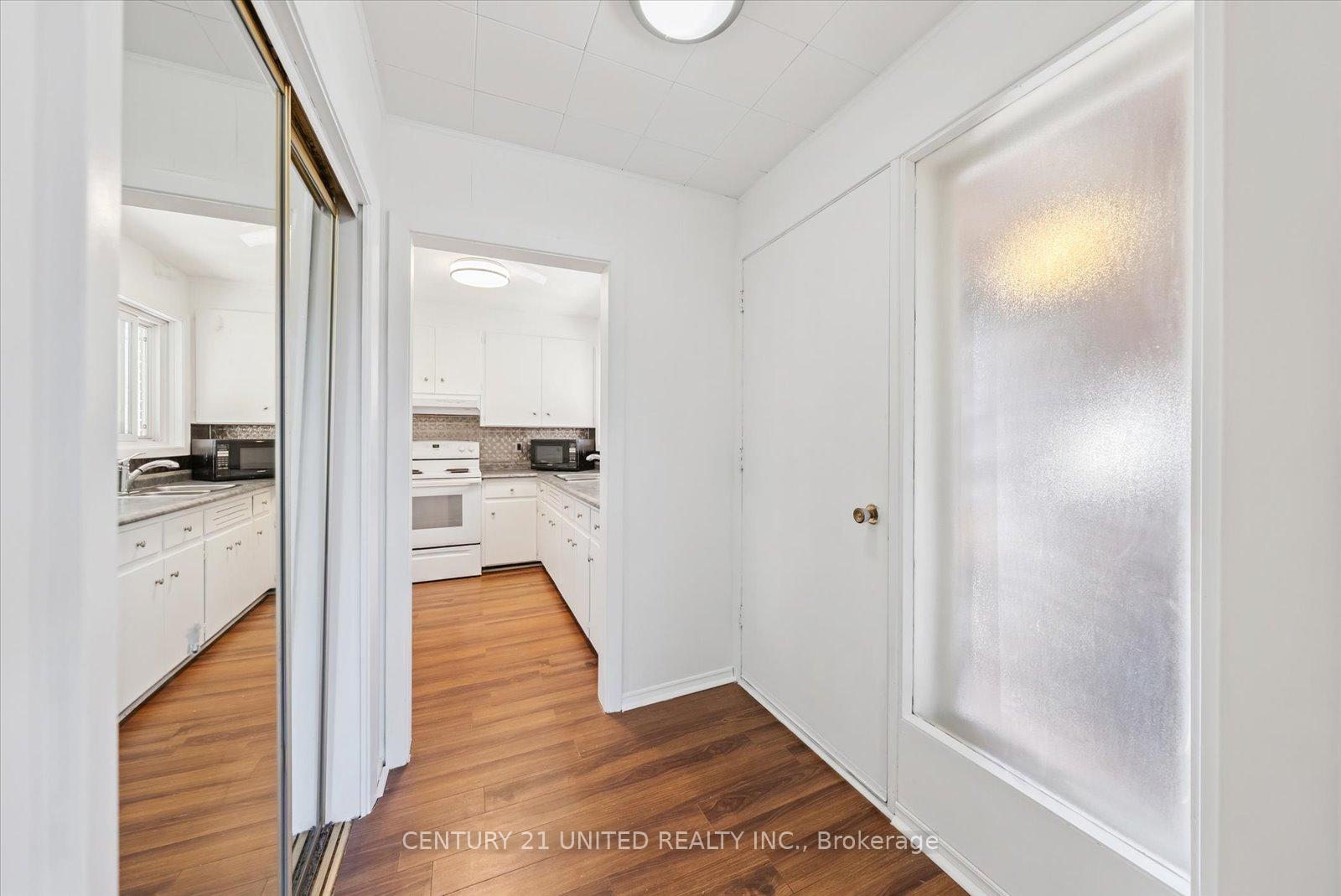 Photo 7 of 521 Raymond Street, Peterborough, Northcrest Ward 5 — HOMEH