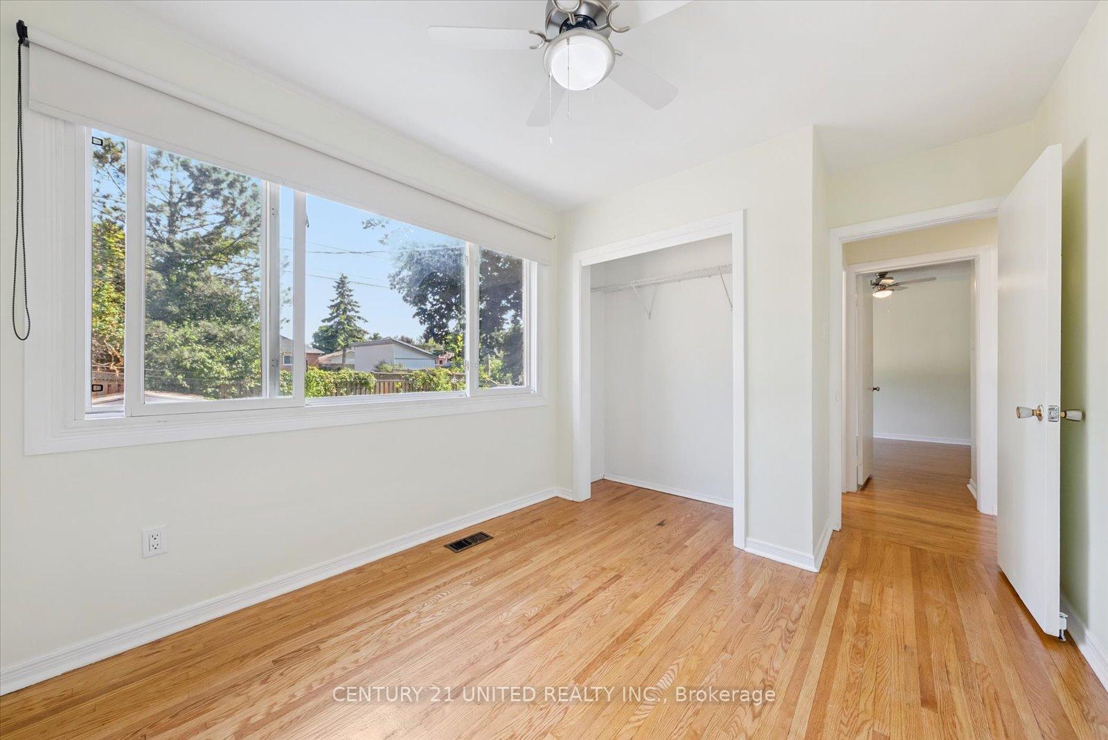 Photo 23 of 521 Raymond Street, Peterborough, Northcrest Ward 5 — HOMEH