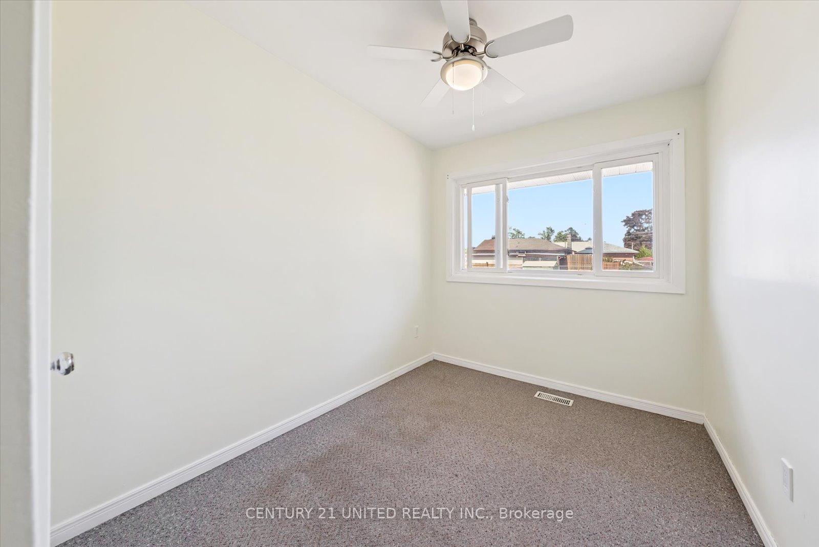 Photo 29 of 521 Raymond Street, Peterborough, Northcrest Ward 5 — HOMEH