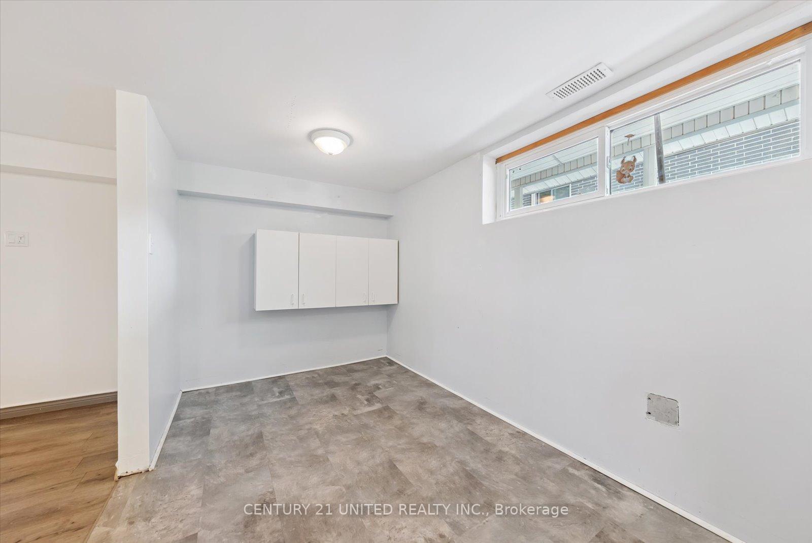 Photo 38 of 521 Raymond Street, Peterborough, Northcrest Ward 5 — HOMEH