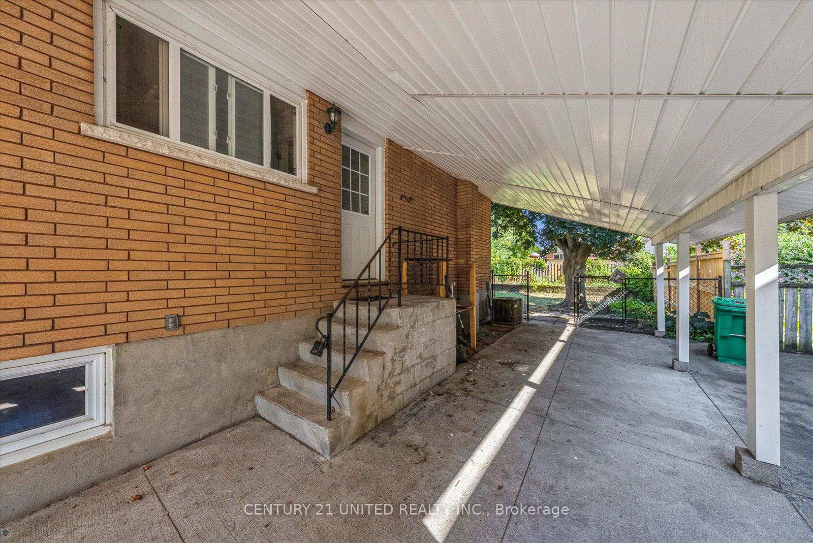 Photo 49 of 521 Raymond Street, Peterborough, Northcrest Ward 5 — HOMEH