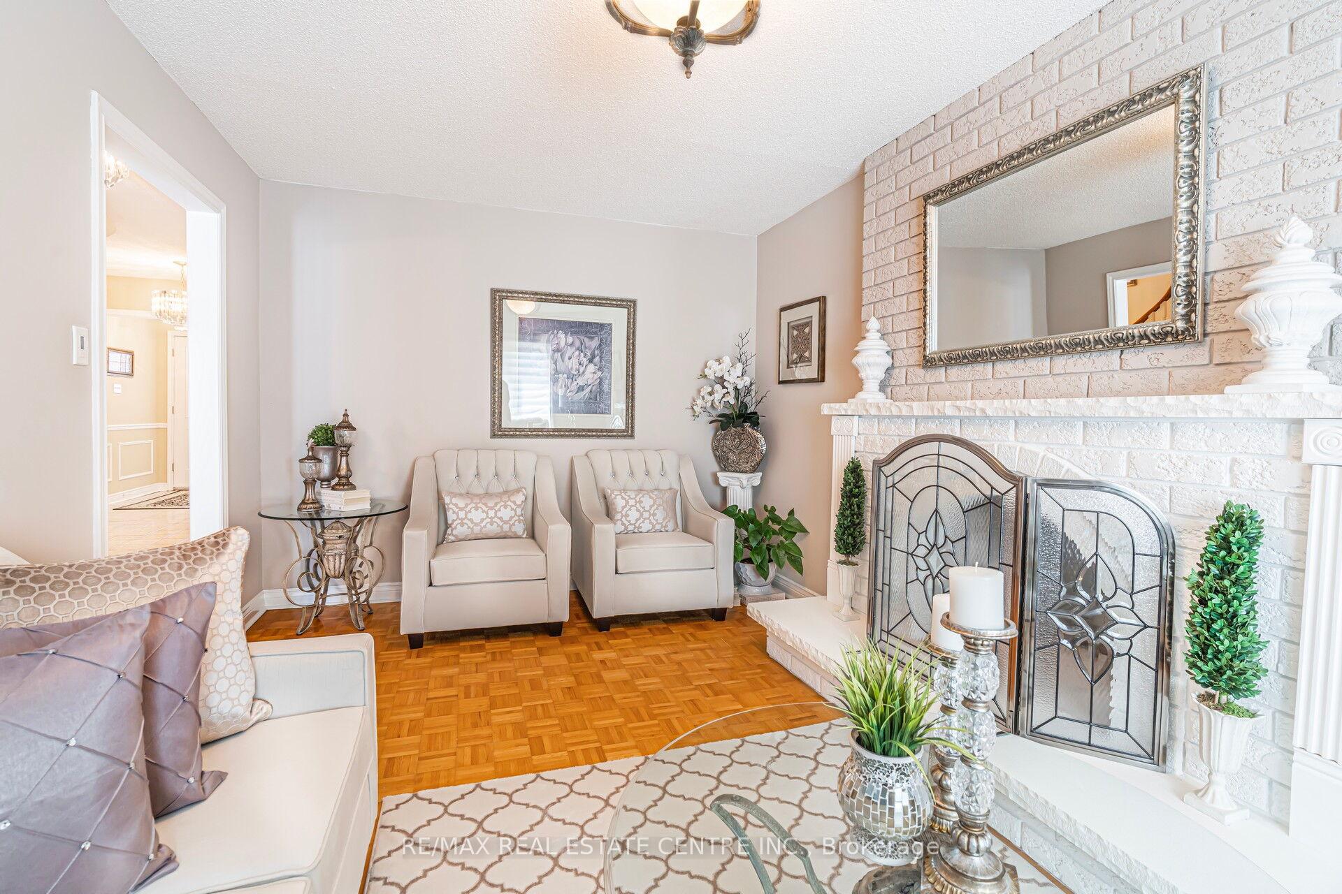 Photo 13 of 29 Janus Place, Vaughan, West Woodbridge — HOMEH