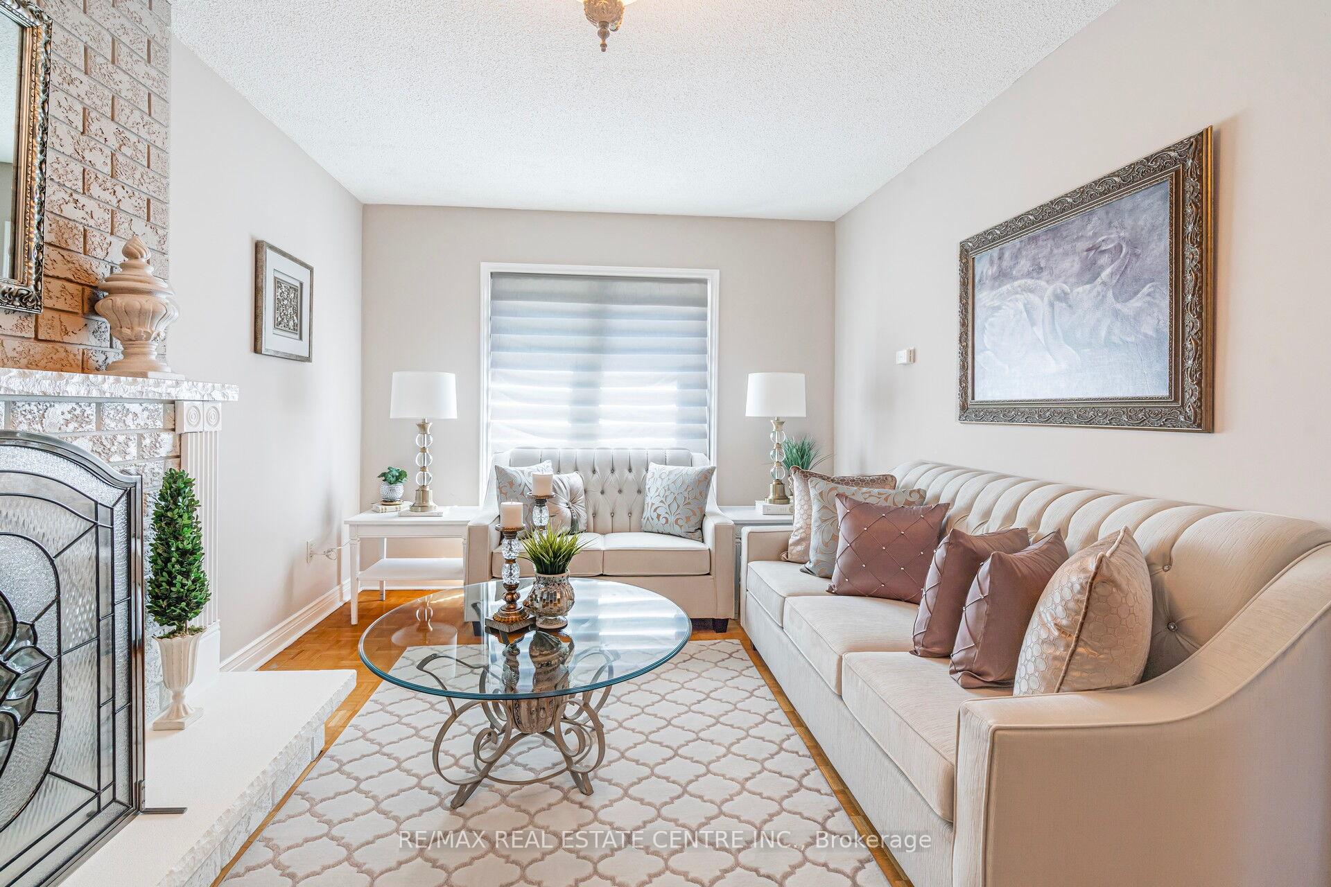Photo 15 of 29 Janus Place, Vaughan, West Woodbridge — HOMEH