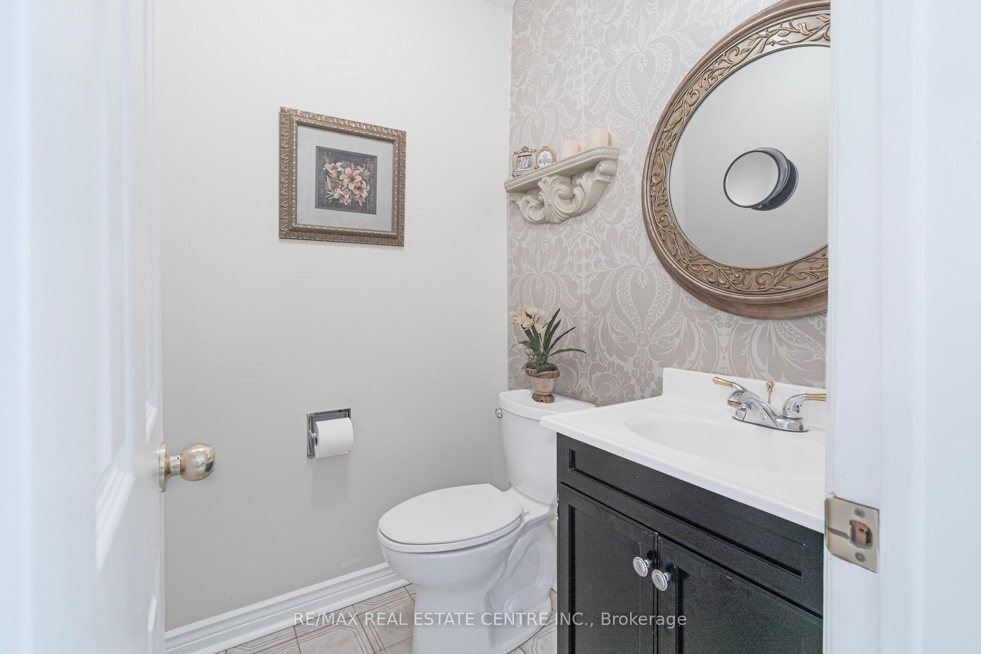 Photo 16 of 29 Janus Place, Vaughan, West Woodbridge — HOMEH