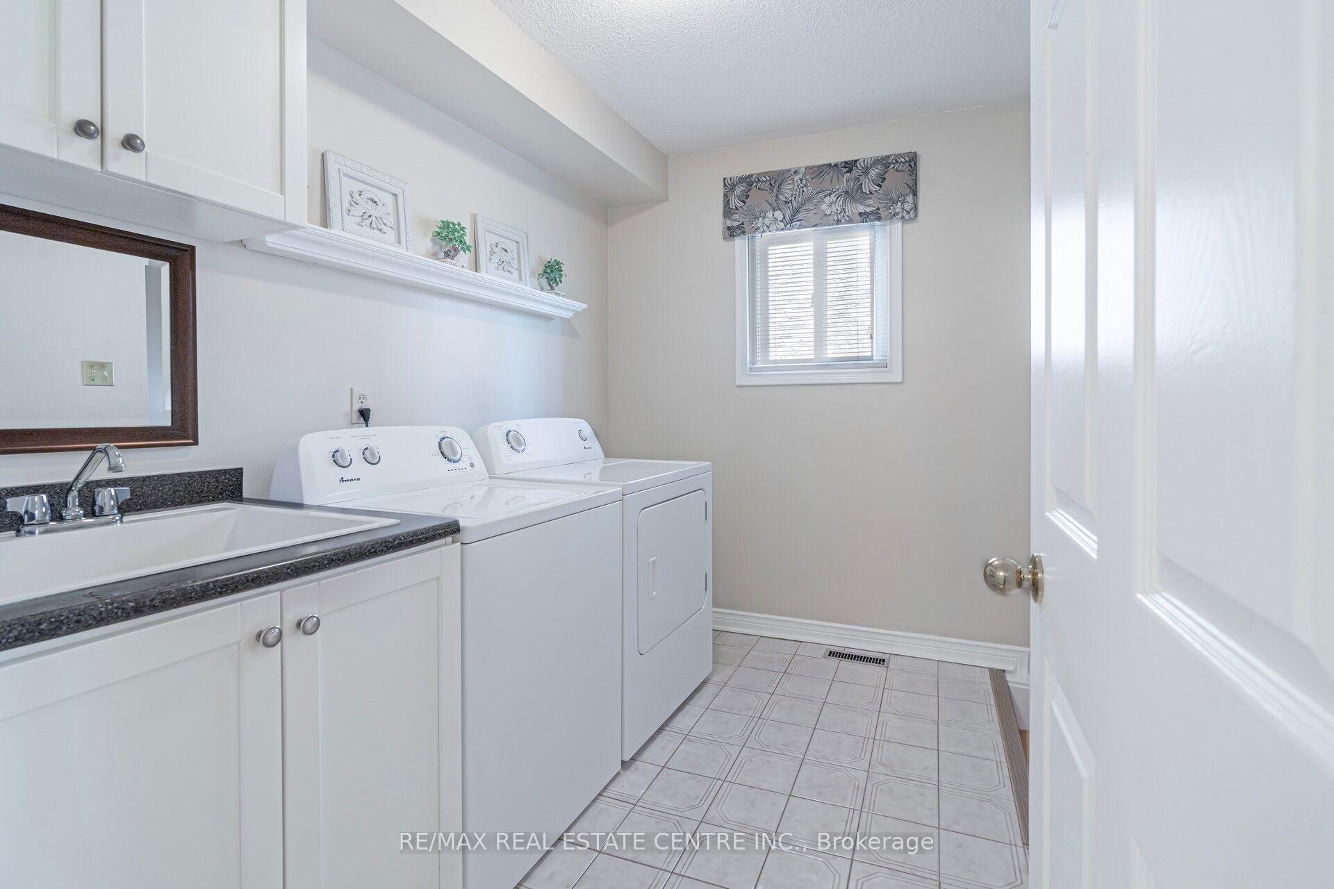 Photo 17 of 29 Janus Place, Vaughan, West Woodbridge — HOMEH