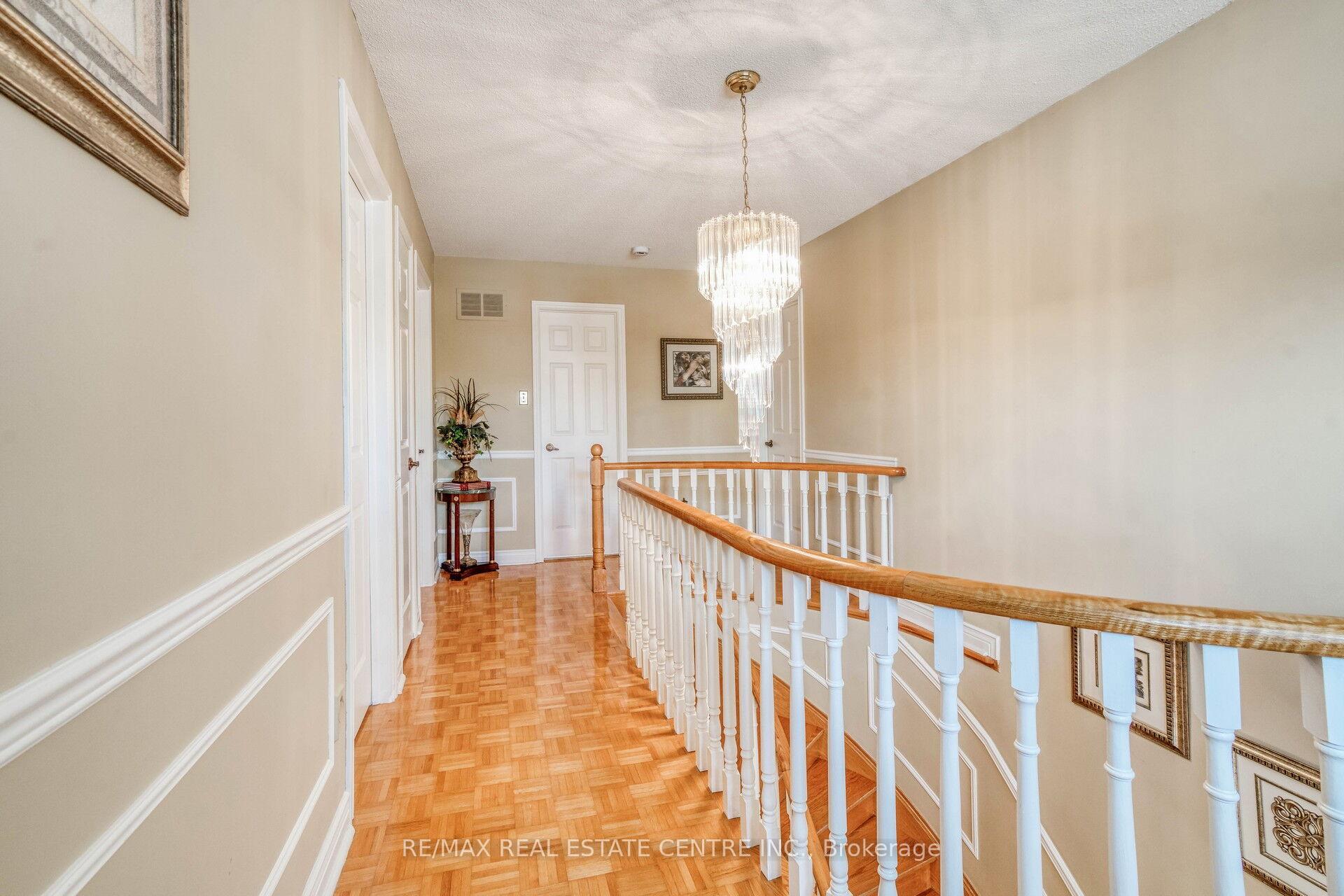 Photo 19 of 29 Janus Place, Vaughan, West Woodbridge — HOMEH