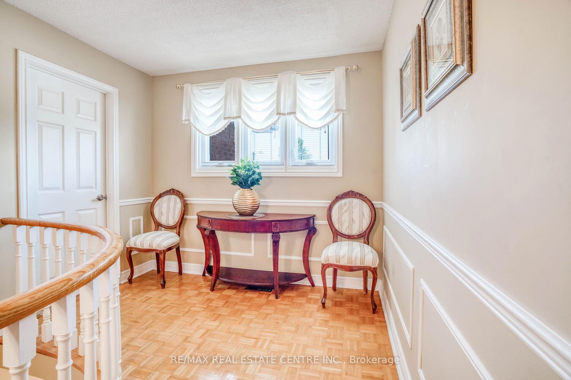 Photo 20 of 29 Janus Place, Vaughan, West Woodbridge — HOMEH