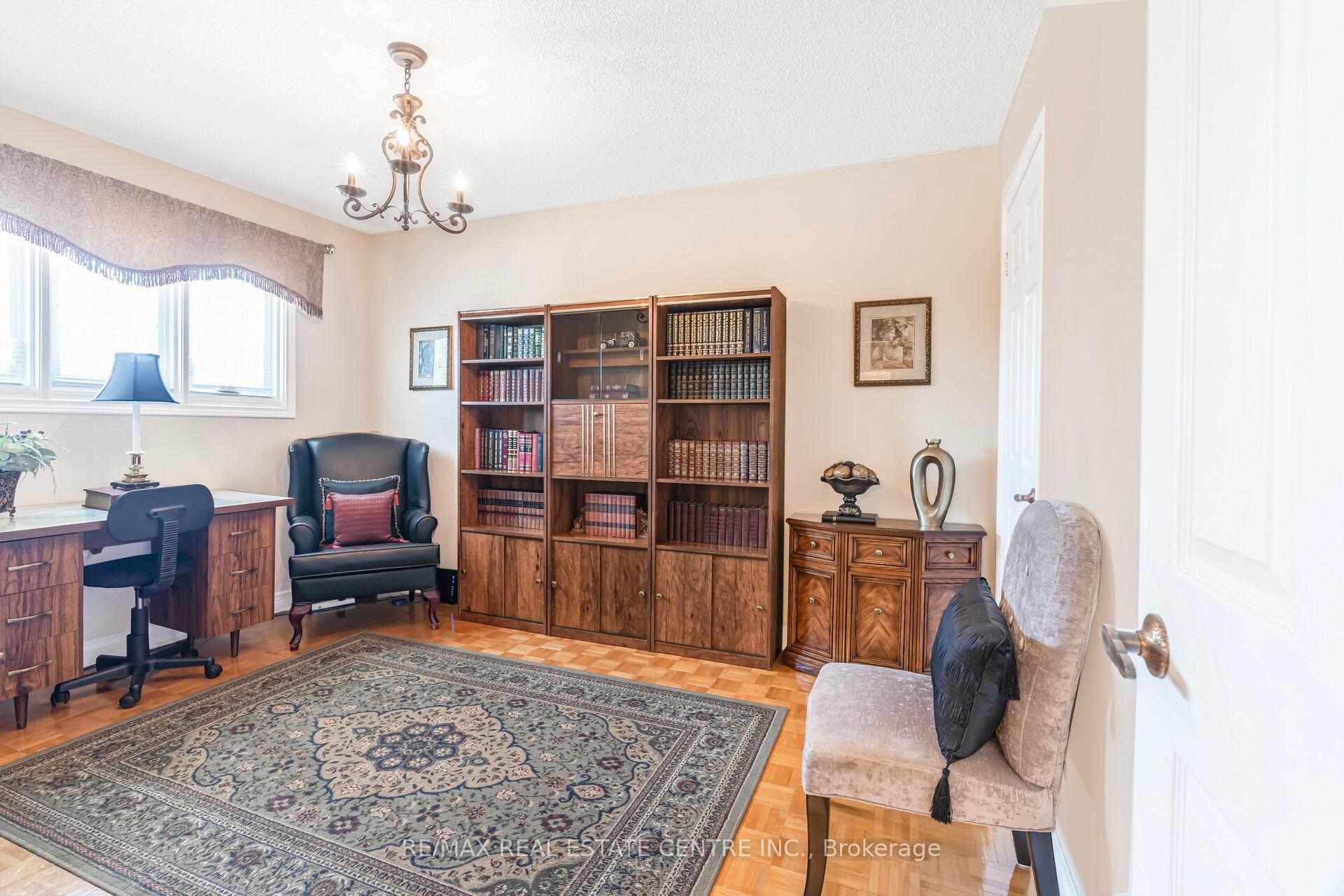 Photo 26 of 29 Janus Place, Vaughan, West Woodbridge — HOMEH