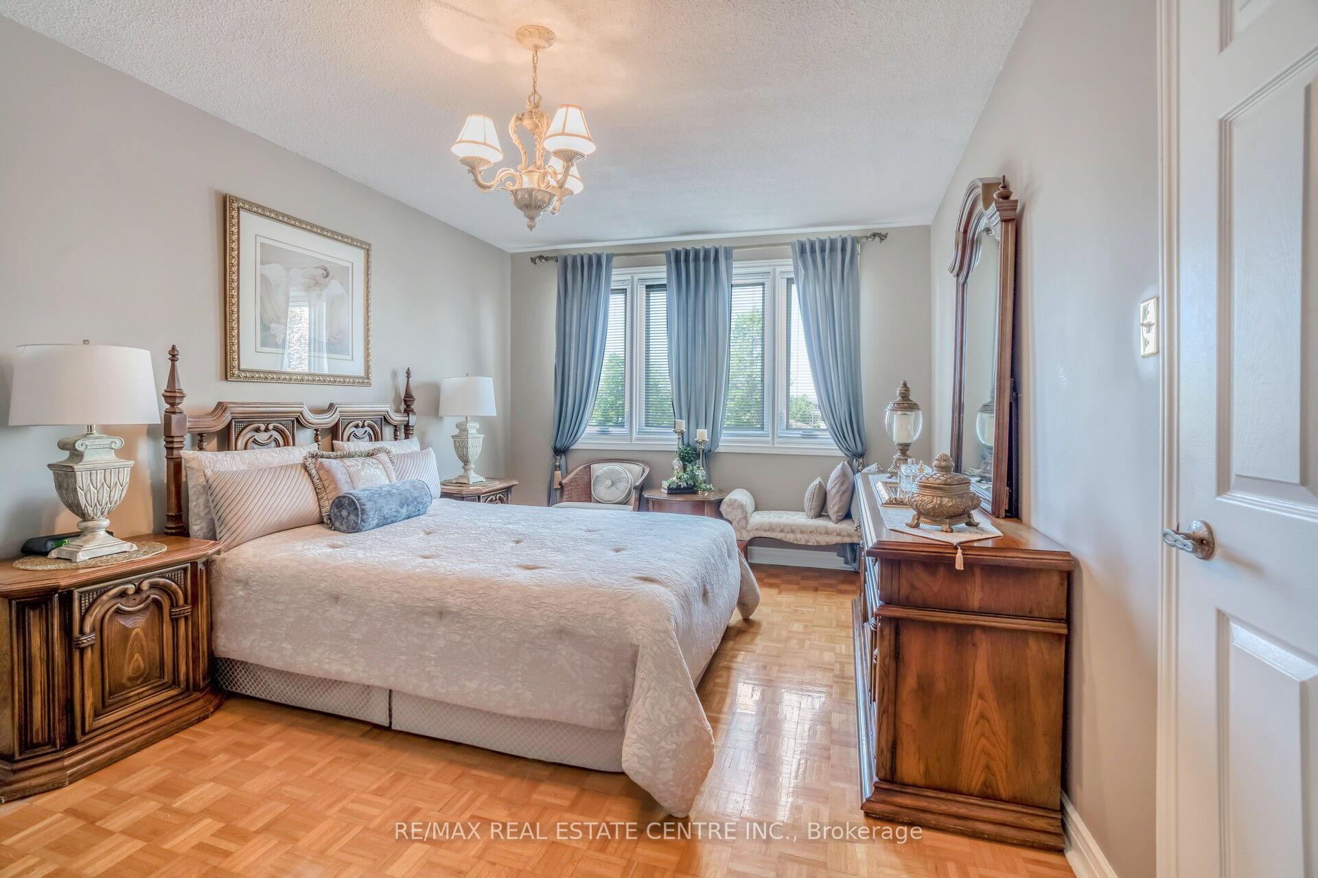 Photo 29 of 29 Janus Place, Vaughan, West Woodbridge — HOMEH