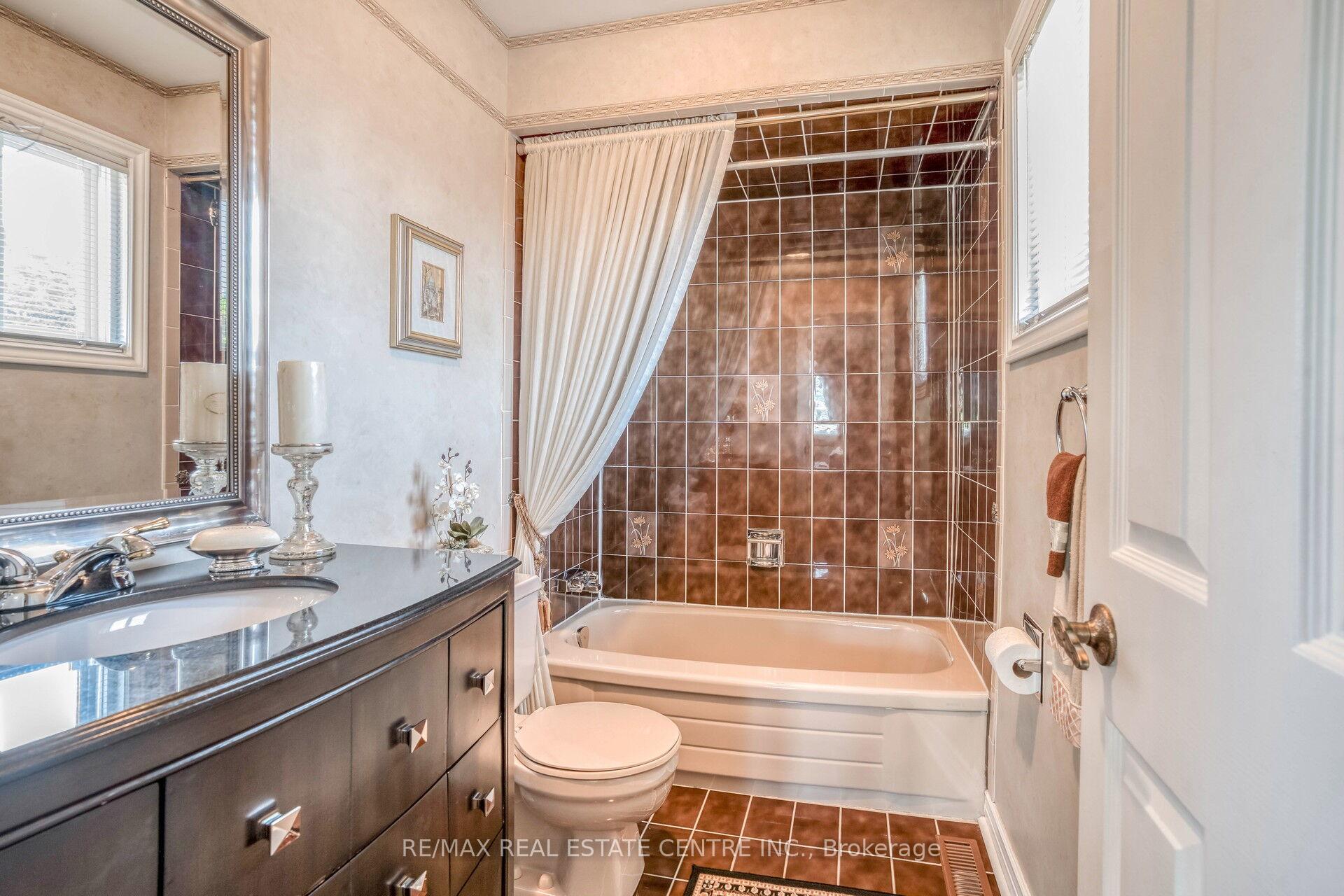 Photo 31 of 29 Janus Place, Vaughan, West Woodbridge — HOMEH