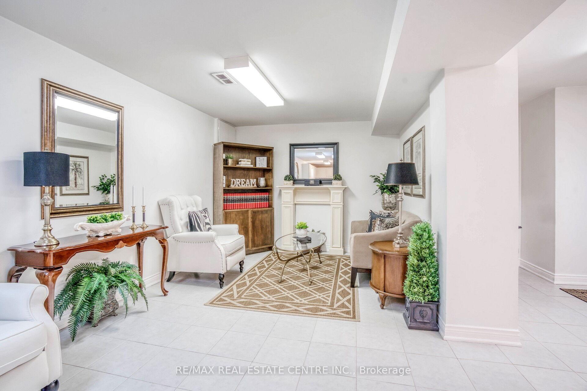 Photo 39 of 29 Janus Place, Vaughan, West Woodbridge — HOMEH