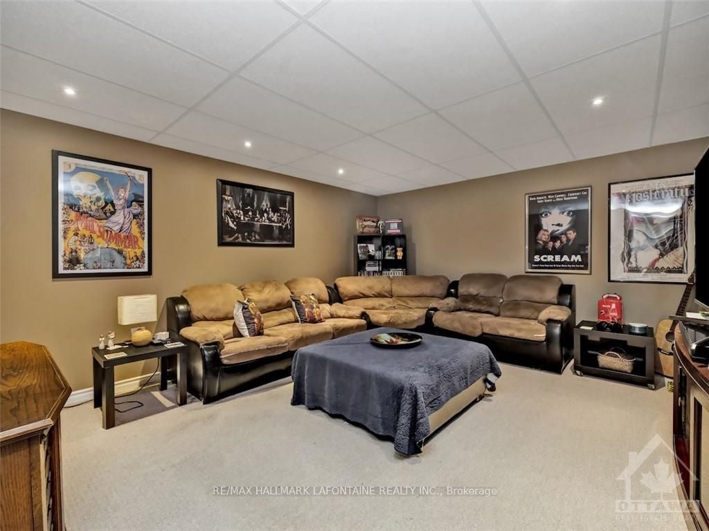 Photo 23 of 1801 Northlands Drive, Ottawa, Fallingbrook/Gardenway South — HOMEH
