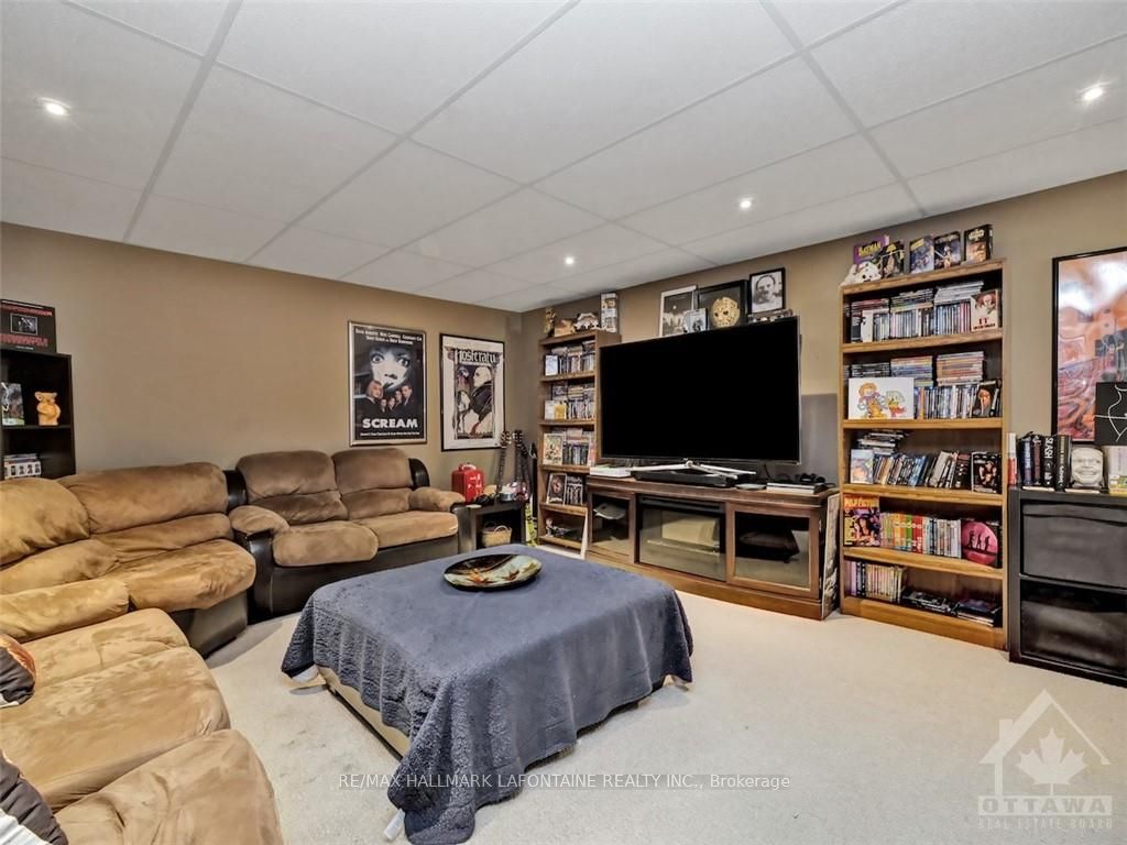 Photo 25 of 1801 Northlands Drive, Ottawa, Fallingbrook/Gardenway South — HOMEH