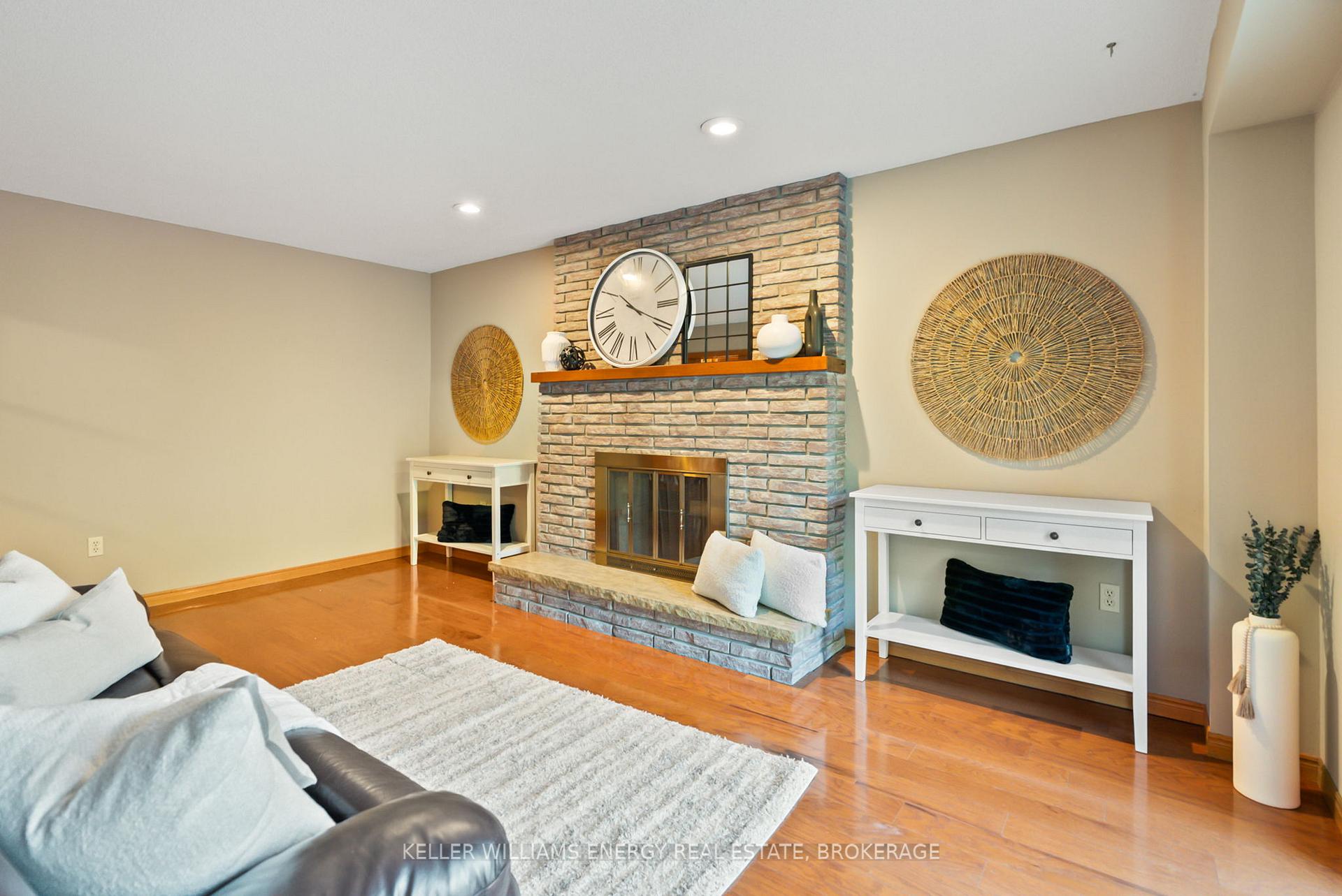 Photo 19 of 569 Prestwick Drive, Oshawa, McLaughlin — HOMEH