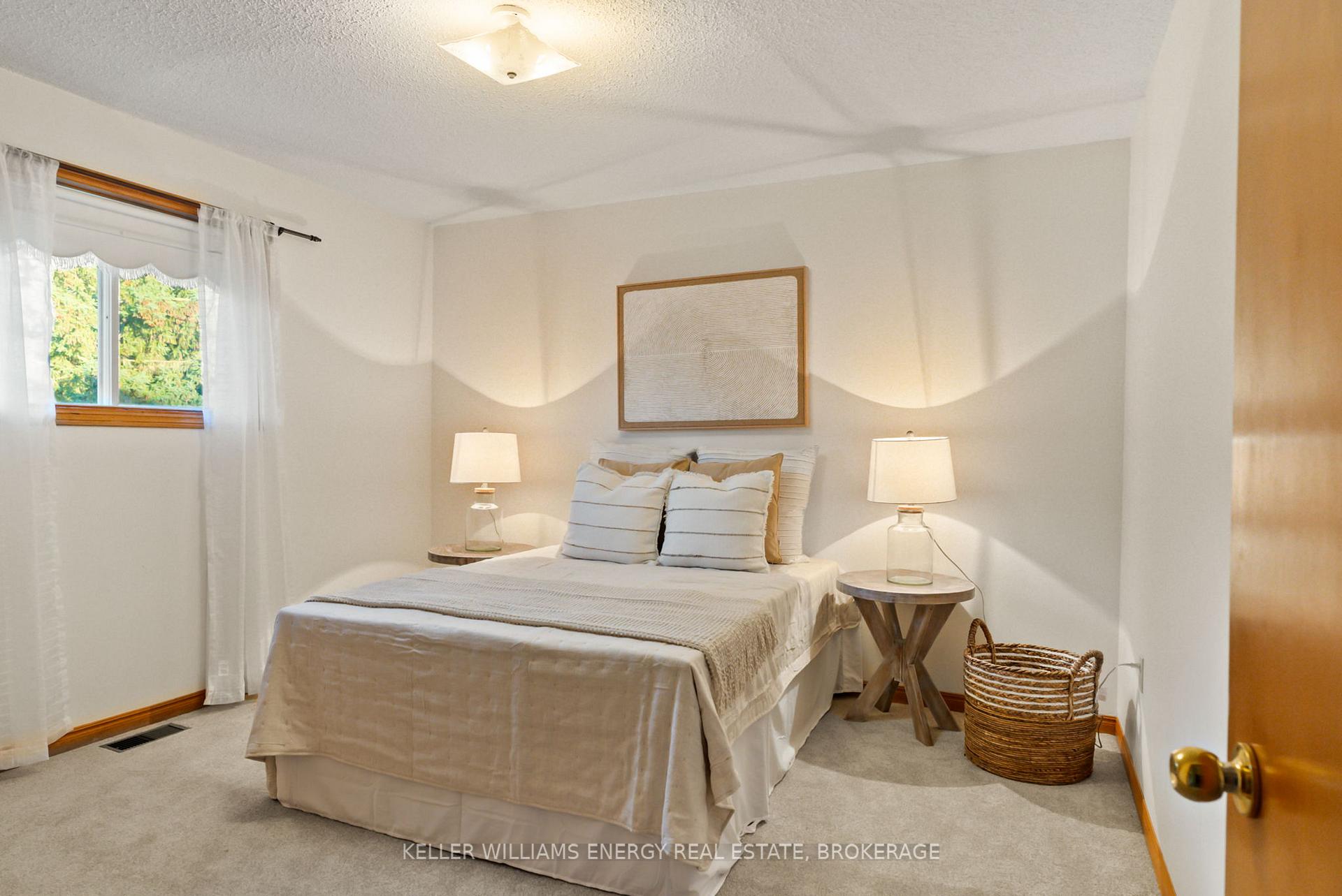 Photo 28 of 569 Prestwick Drive, Oshawa, McLaughlin — HOMEH