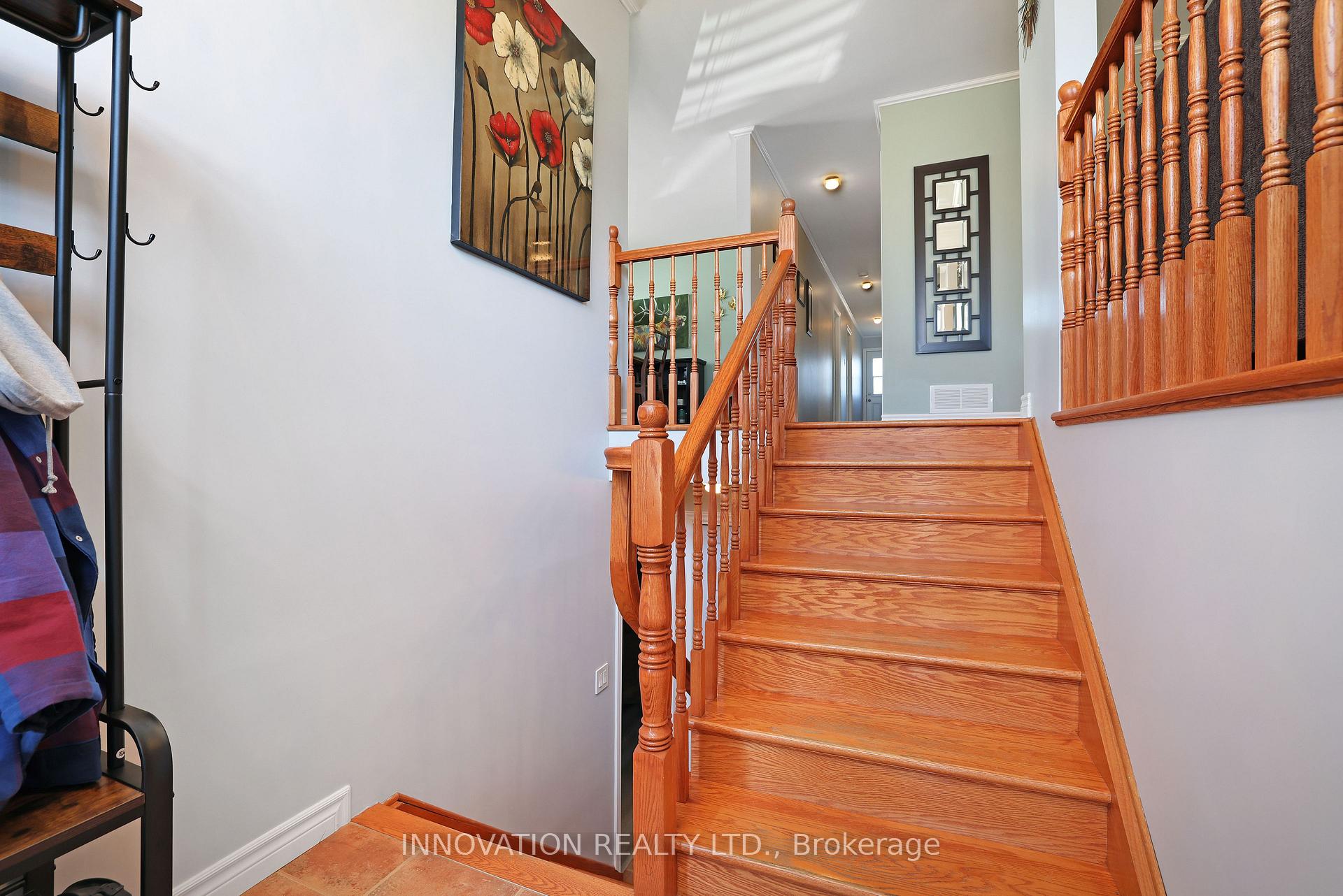 Photo 3 of 100 Seventh Avenue, Arnprior — HOMEH