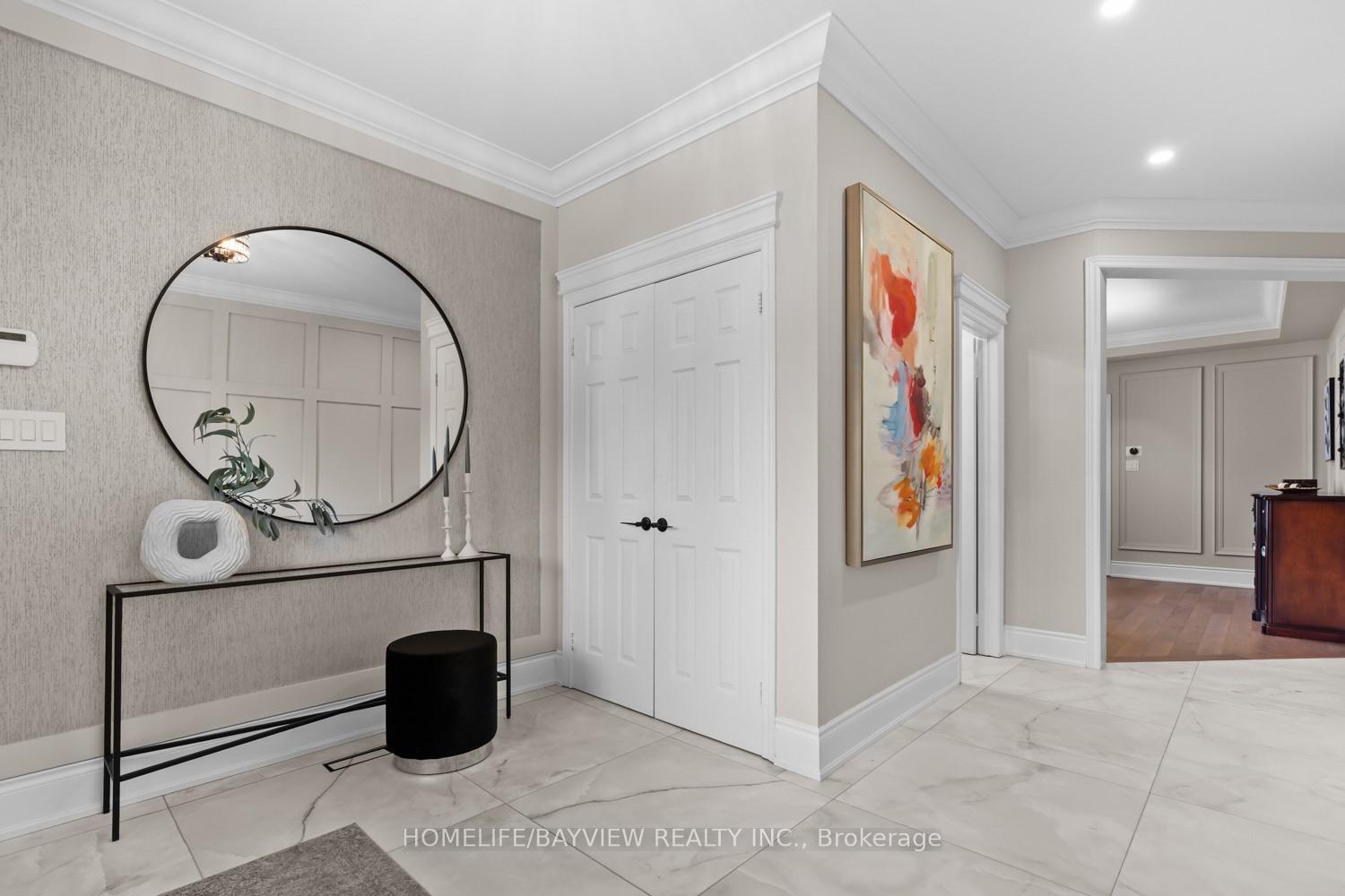 Photo 5 of 33 Tiana Court, Vaughan, Vellore Village — HOMEH