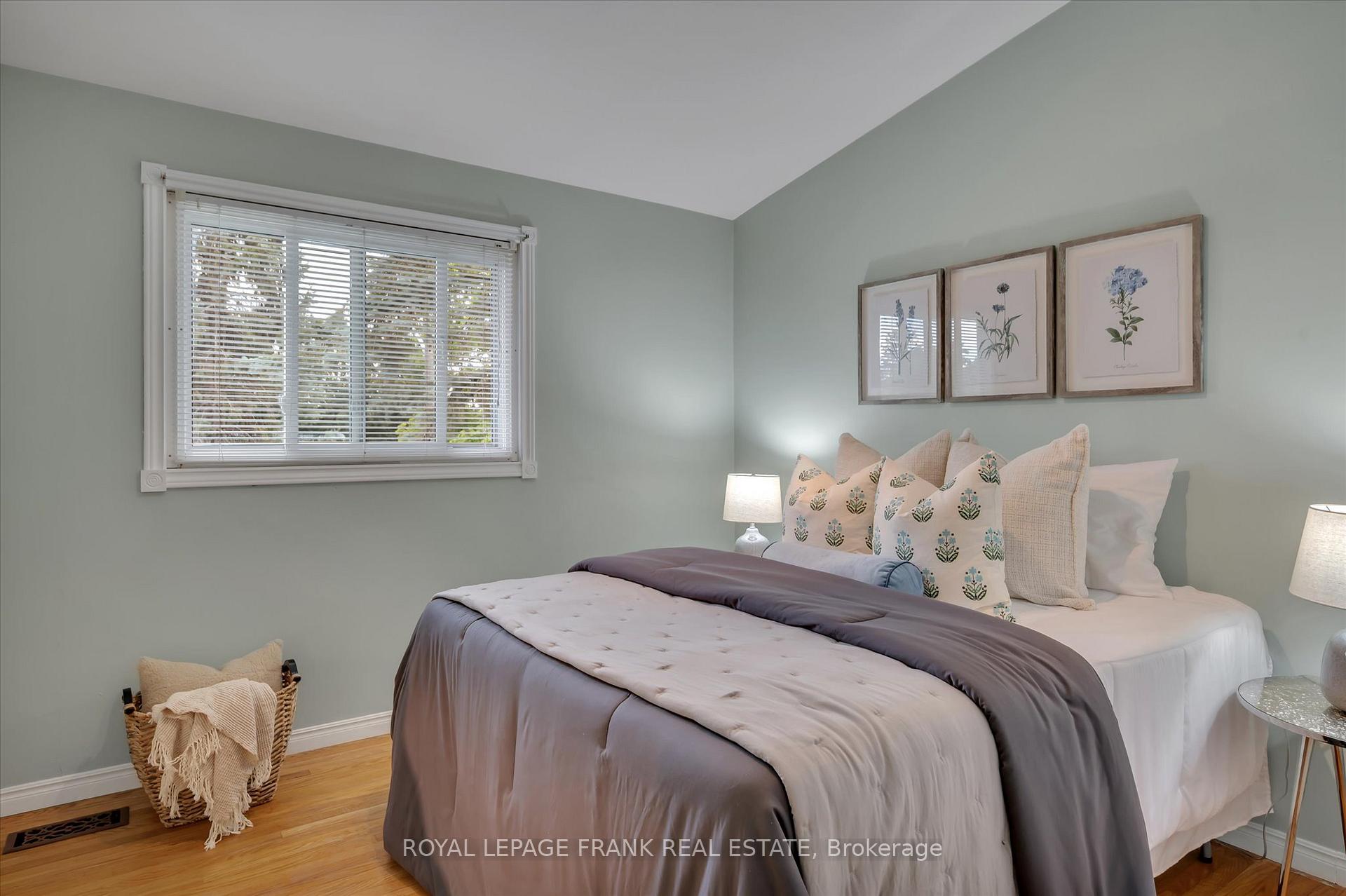Photo 22 of 280 Greenlawn Avenue, Peterborough, Northcrest Ward 5 — HOMEH