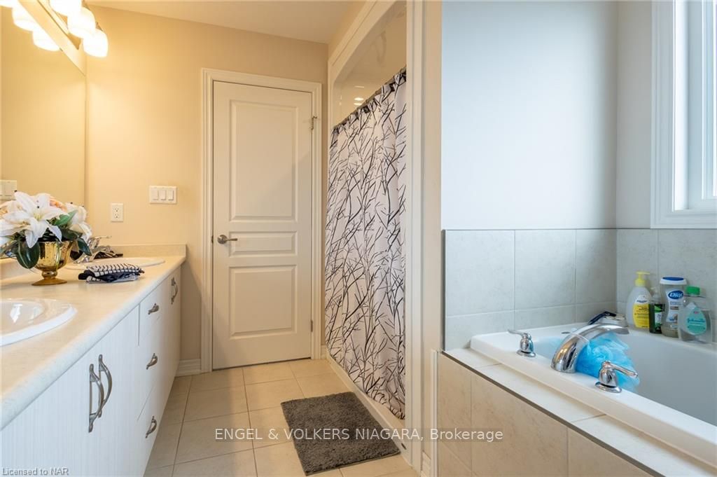 Photo 27 of 459 Silverwood Avenue, Welland, Coyle Creek — HOMEH