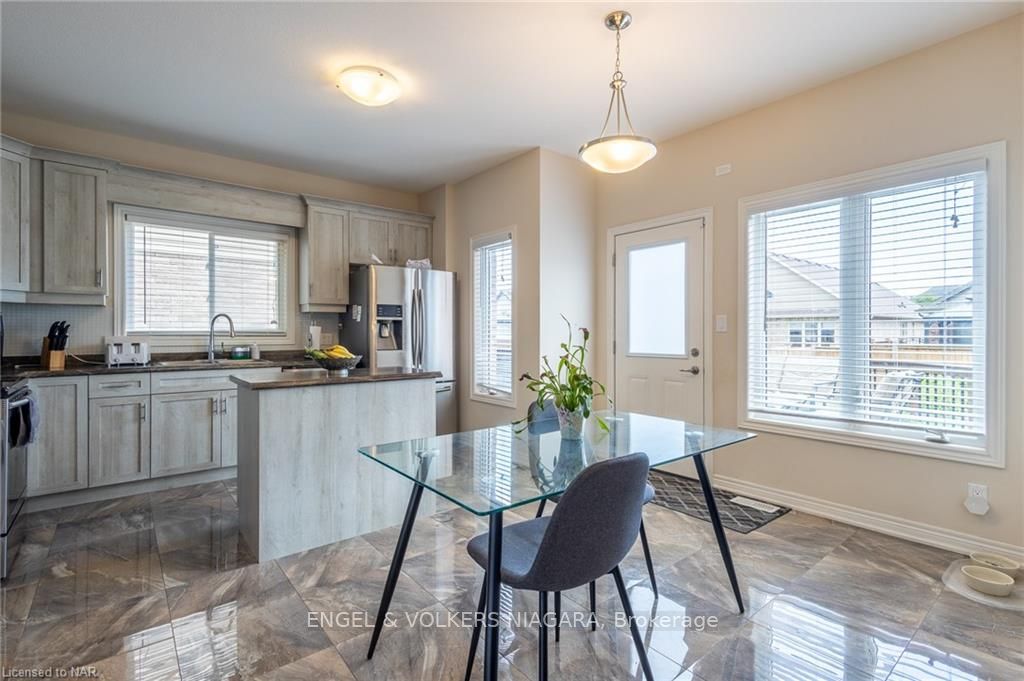 Photo 15 of 459 Silverwood Avenue, Welland, Coyle Creek — HOMEH