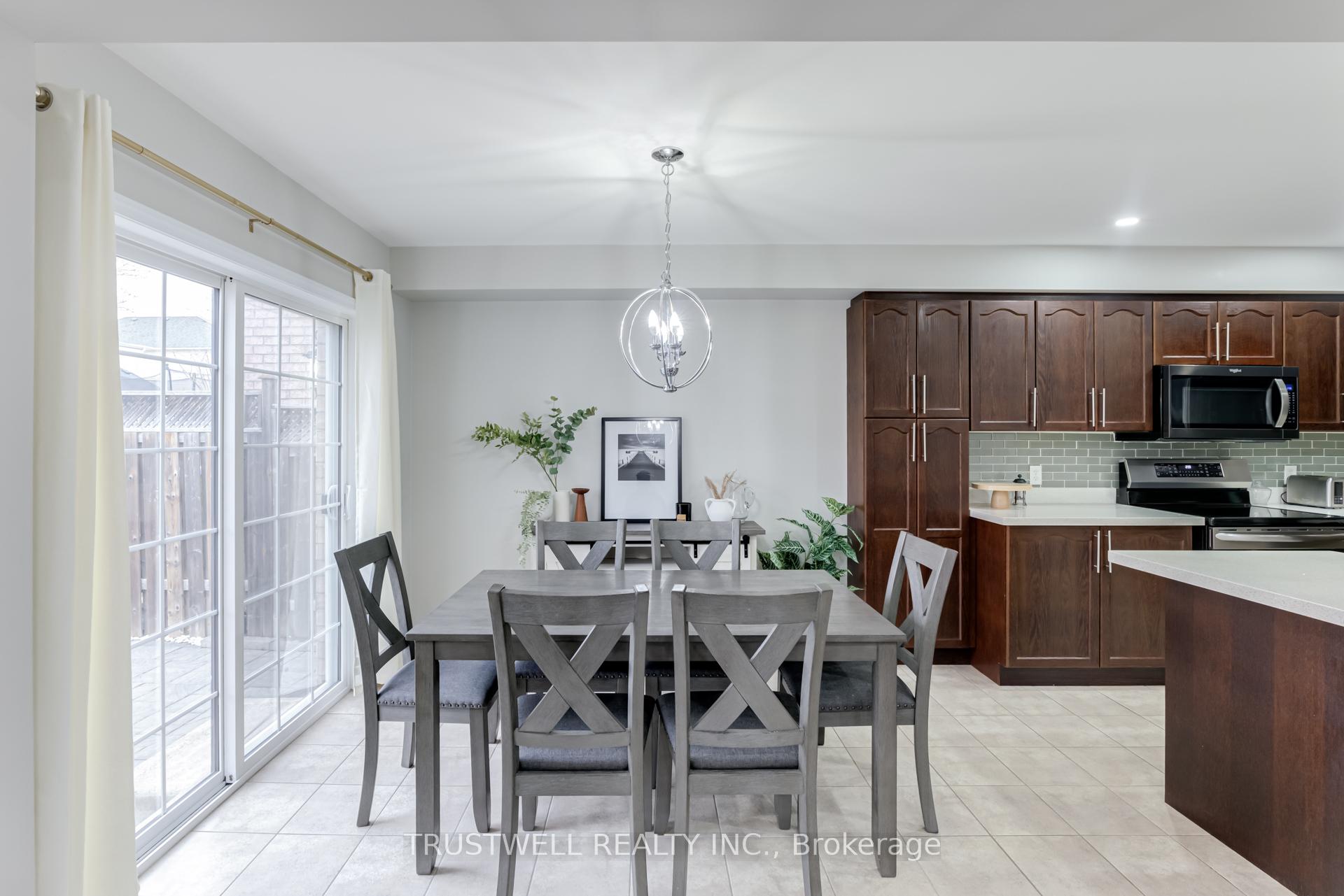 Photo 7 of 544 Luple Avenue, Oshawa, Samac — HOMEH