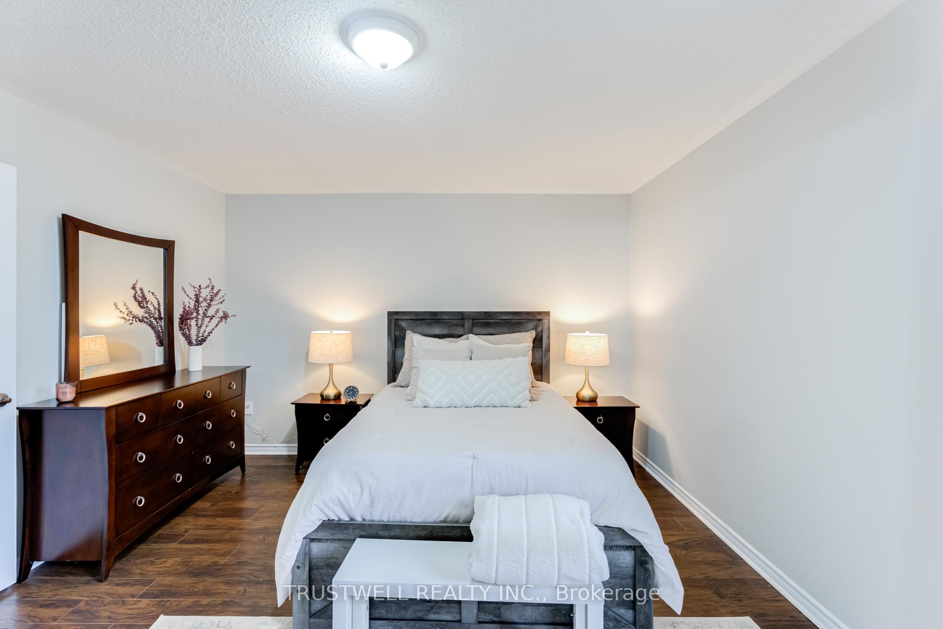 Photo 19 of 544 Luple Avenue, Oshawa, Samac — HOMEH
