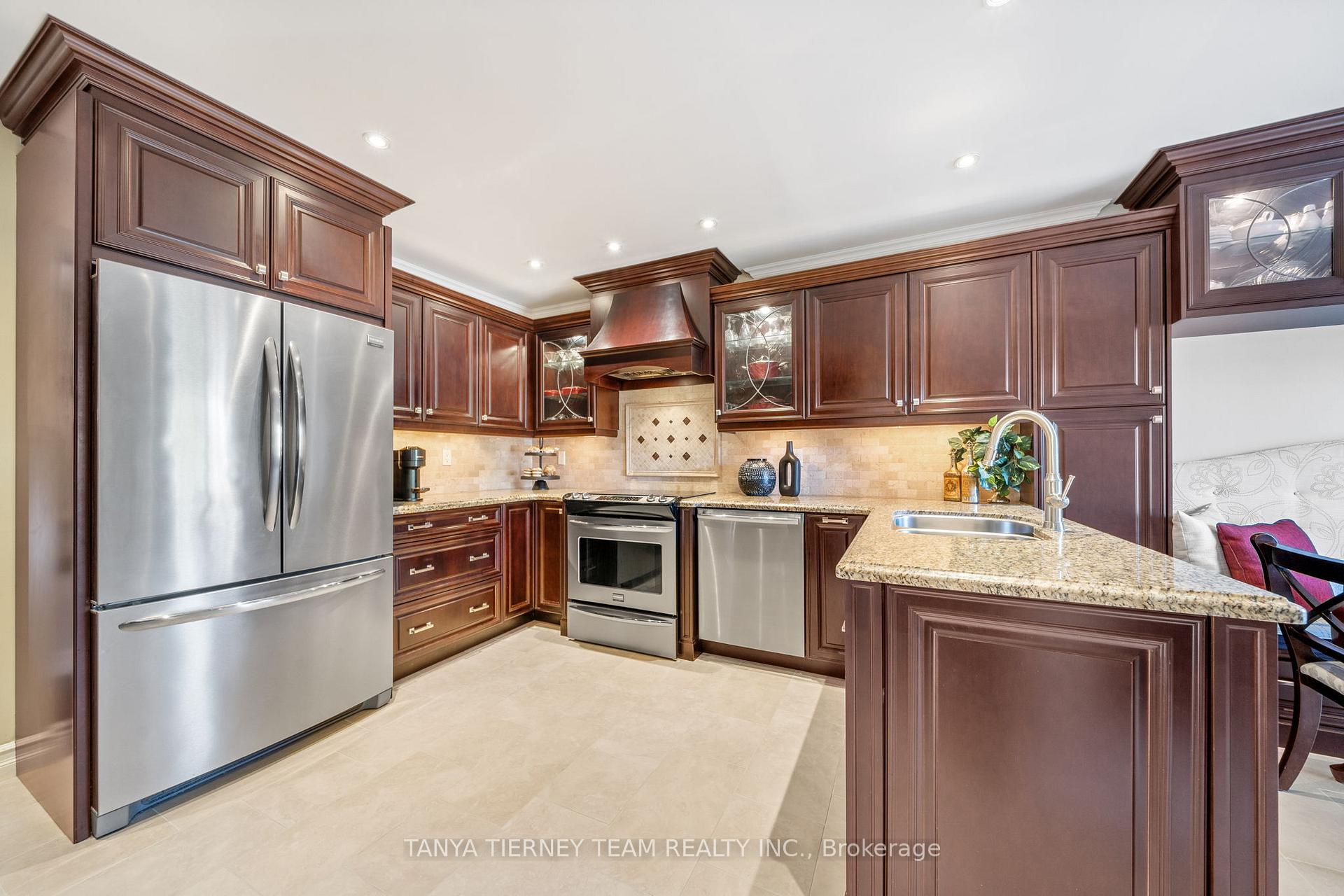 Photo 11 of 103 Bassett Boulevard, Whitby, Pringle Creek — HOMEH