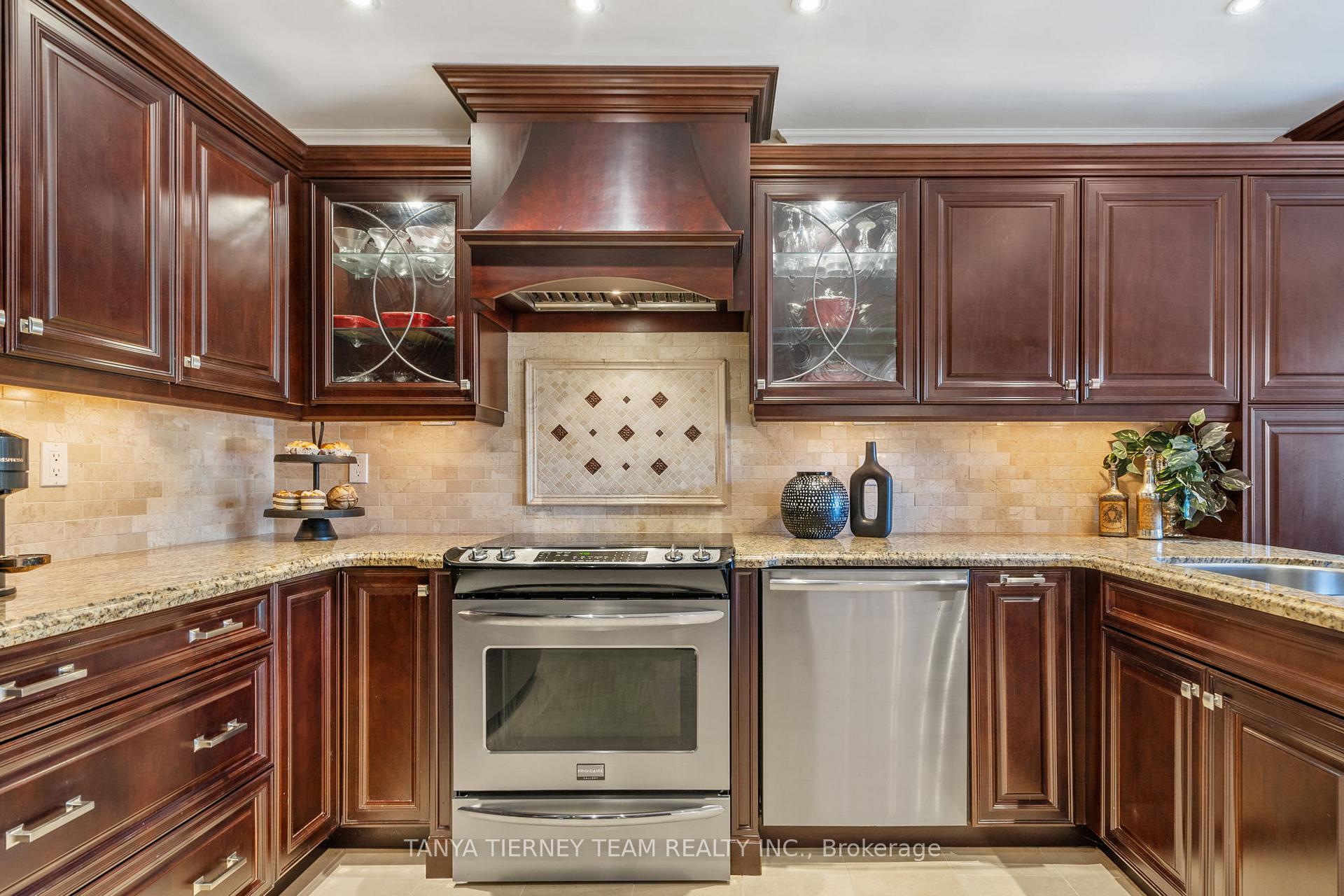 Photo 13 of 103 Bassett Boulevard, Whitby, Pringle Creek — HOMEH
