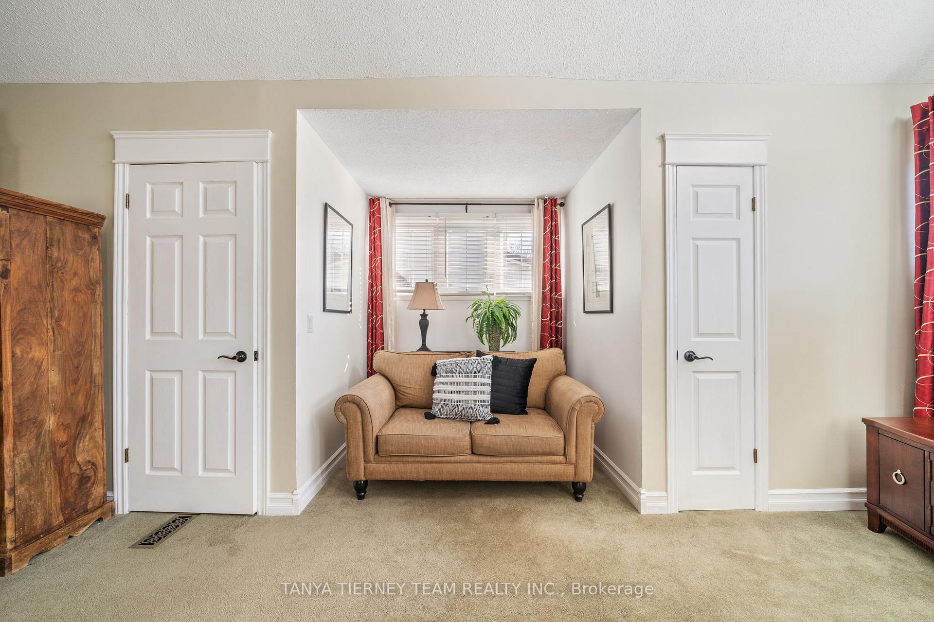 Photo 21 of 103 Bassett Boulevard, Whitby, Pringle Creek — HOMEH