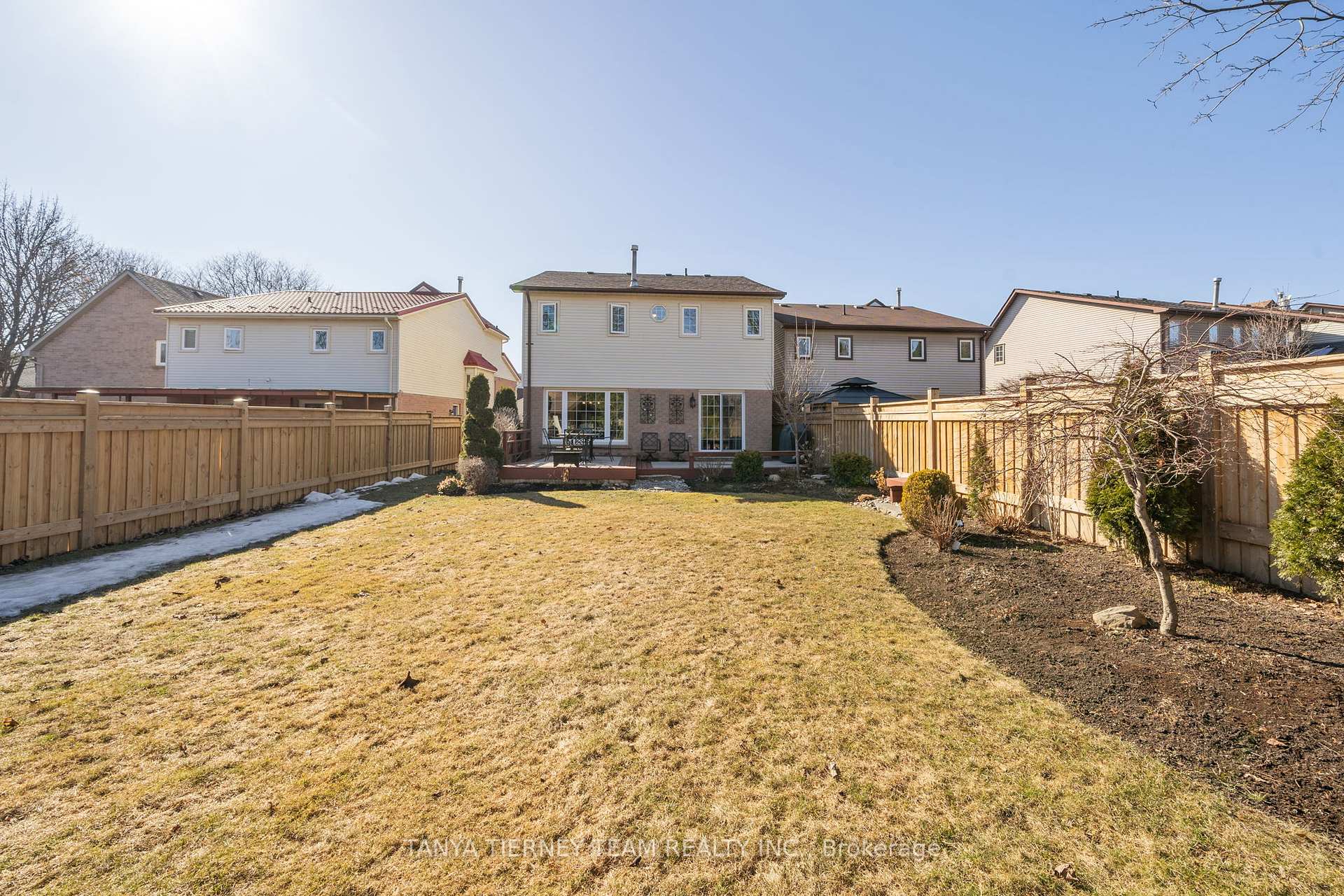 Photo 43 of 103 Bassett Boulevard, Whitby, Pringle Creek — HOMEH