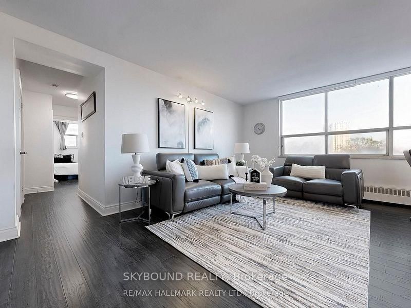 Photo 5 of Unit 817, 5 Parkway Forest Dr, North York, Henry Farm — HOMEH