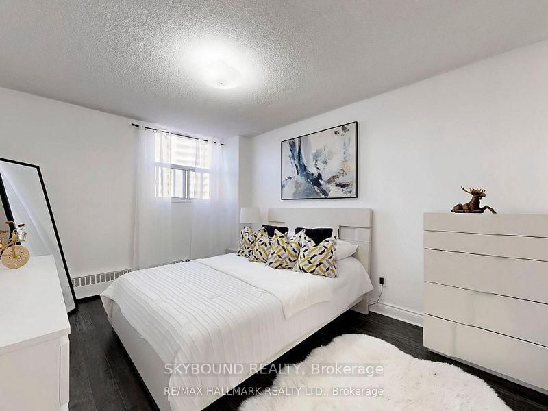 Photo 9 of Unit 817, 5 Parkway Forest Dr, North York, Henry Farm — HOMEH