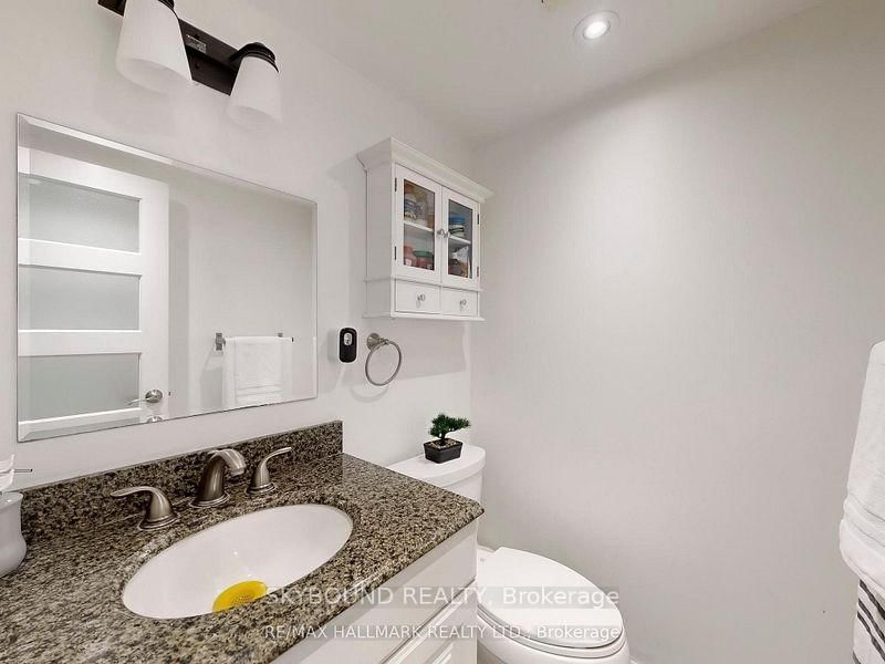 Photo 8 of Unit 817, 5 Parkway Forest Dr, North York, Henry Farm — HOMEH